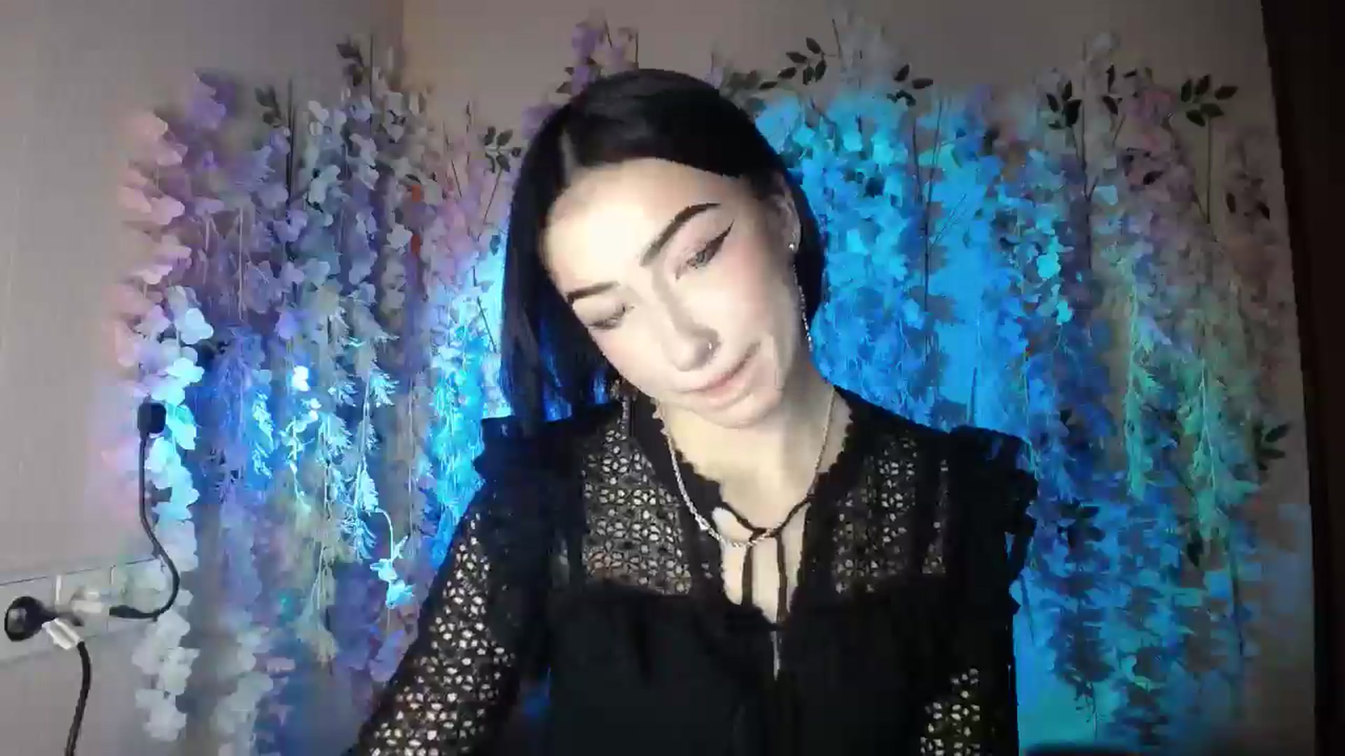 Gallery image thumbnail from Young_Evil's myfreecams stream on, 12/28/2025, 15:05 image 4 of 20