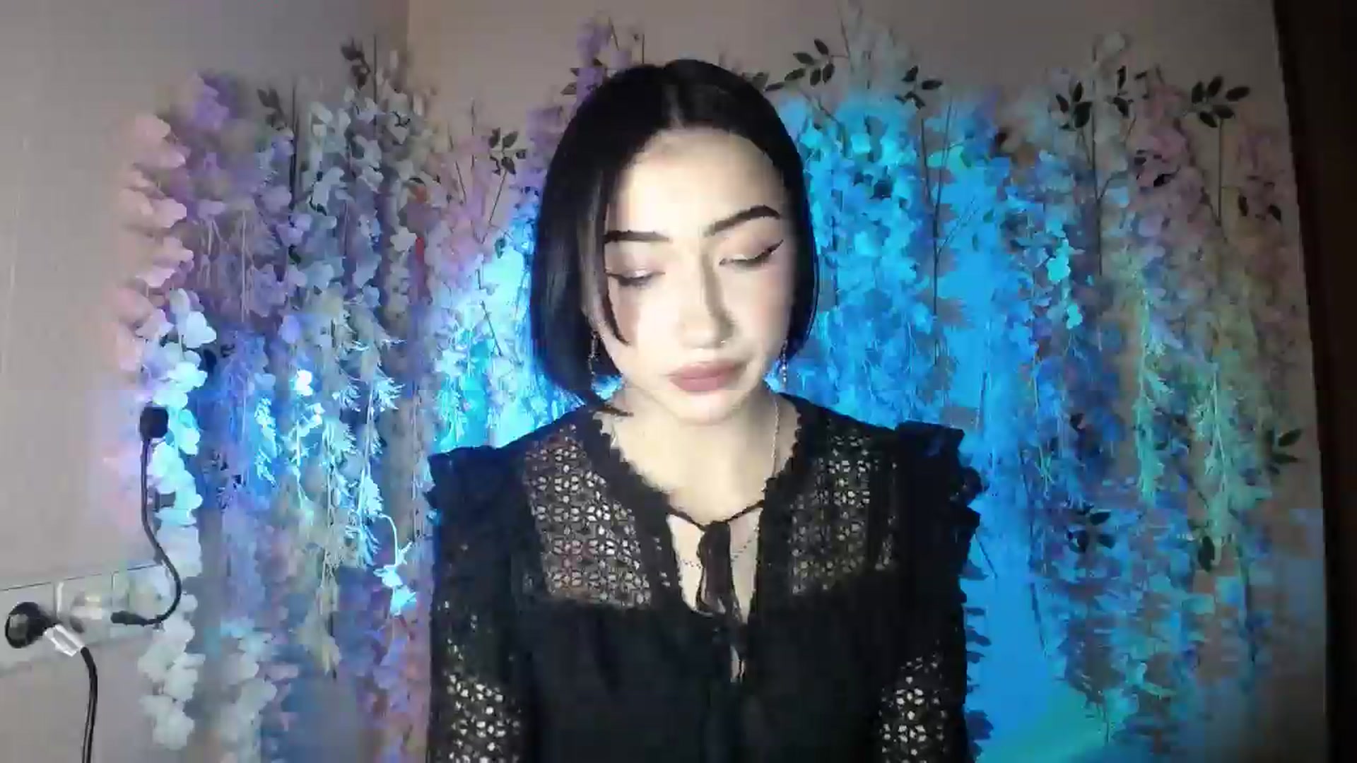 Gallery image thumbnail from Young_Evil's myfreecams stream on, 12/28/2025, 15:05 image 17 of 20
