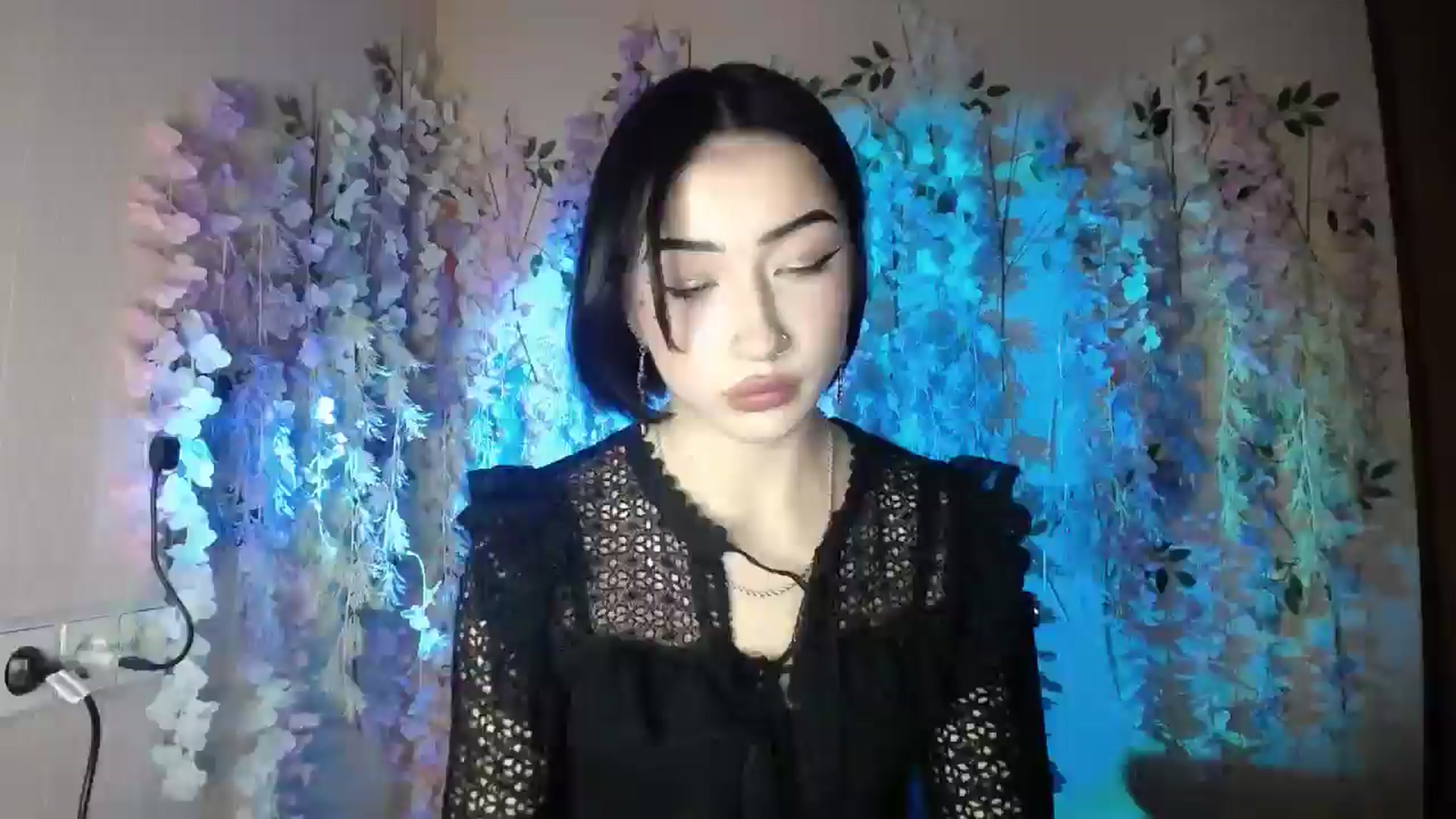 Gallery image thumbnail from Young_Evil's myfreecams stream on, 12/28/2025, 15:05 image 6 of 20