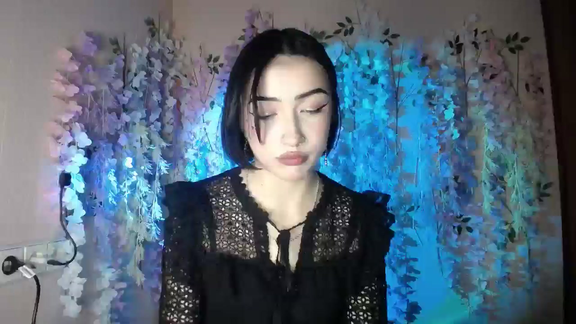 Gallery image thumbnail from Young_Evil's myfreecams stream on, 12/28/2025, 15:05 image 14 of 20