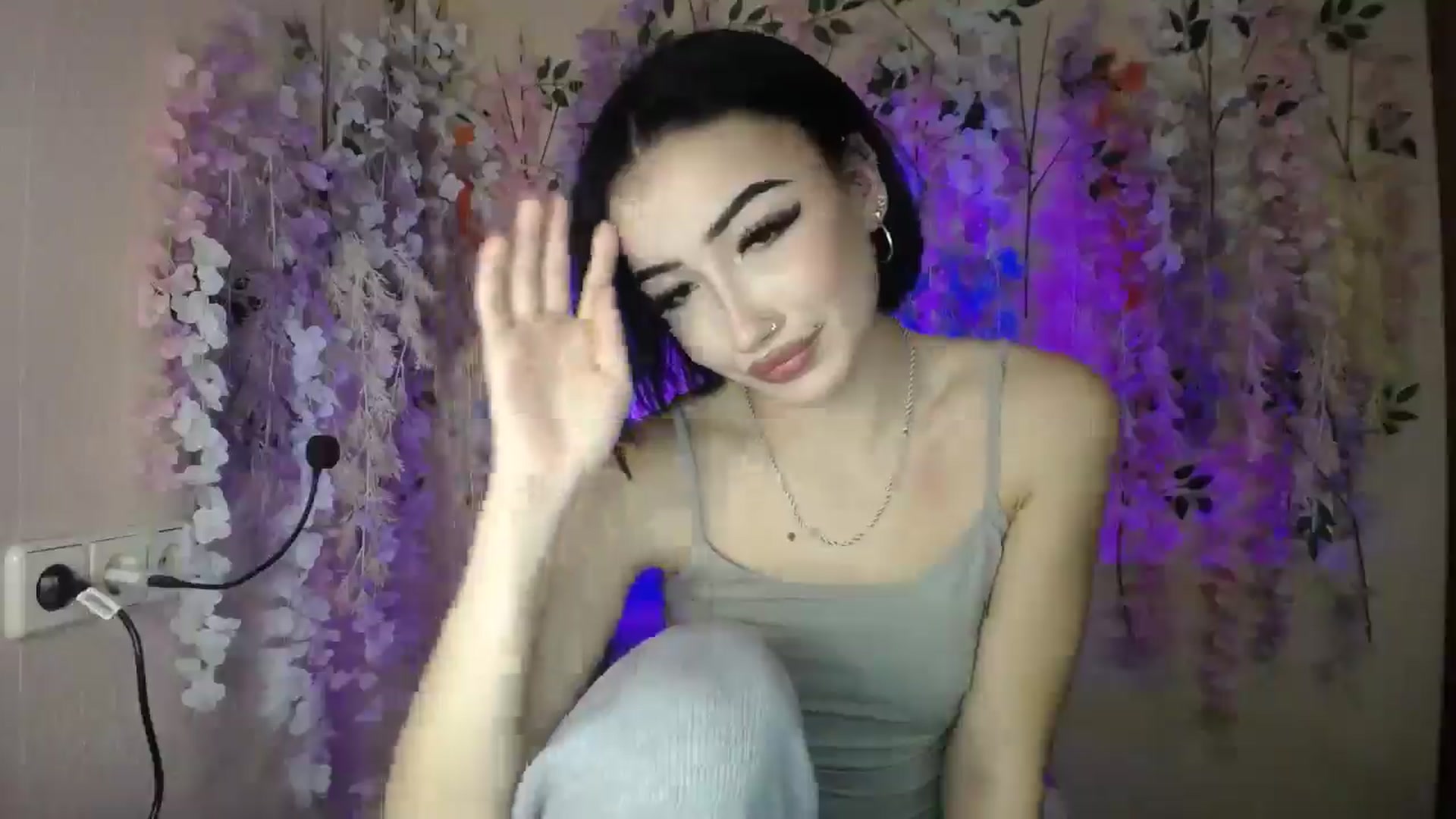 Gallery image thumbnail from Young_Evil's myfreecams stream on, 12/29/2025, 18:40 image 4 of 20