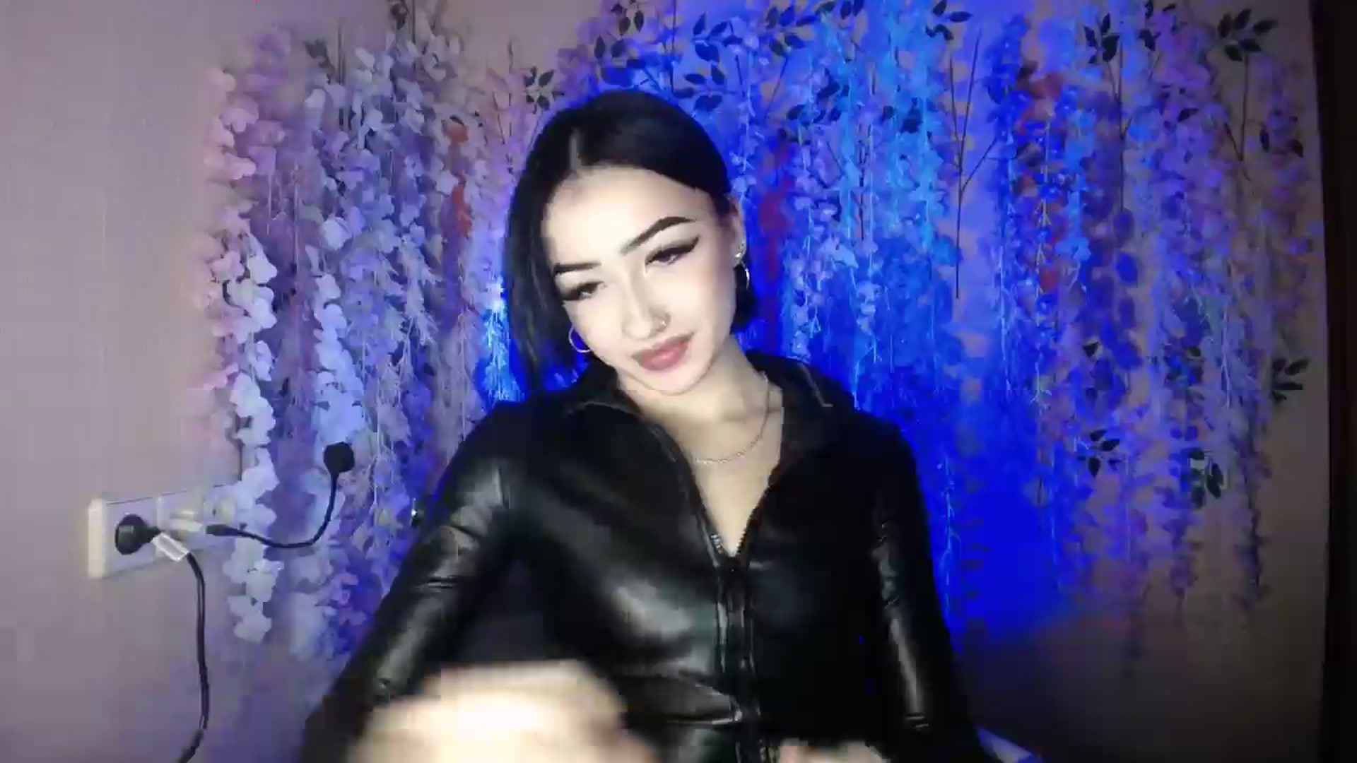 Gallery image thumbnail from Young_Evil's myfreecams stream on, 12/30/2025, 17:50 image 7 of 20