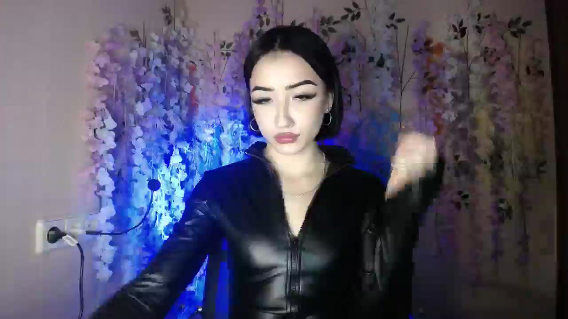 Gallery image thumbnail from Young_Evil's myfreecams stream on, 12/30/2025, 18:40 image 19 of 20