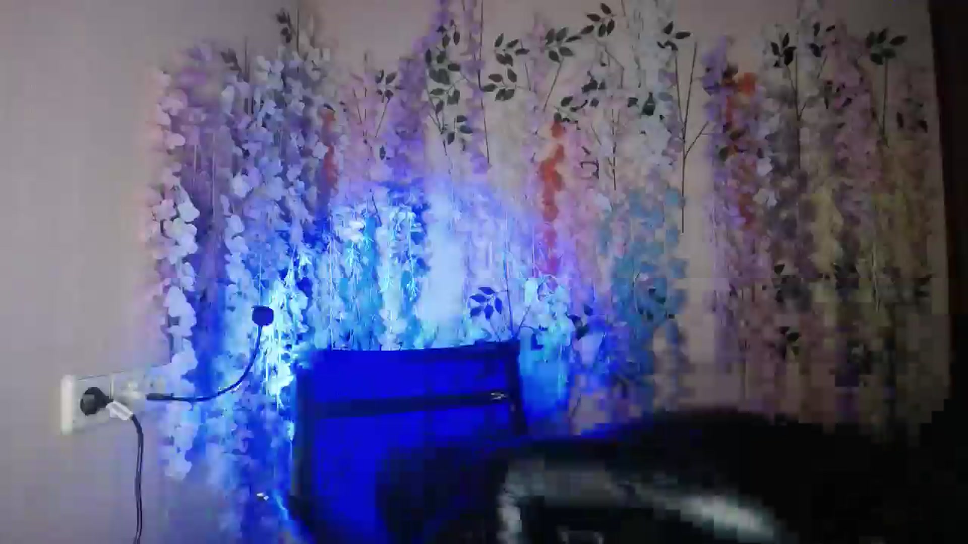 Gallery image thumbnail from Young_Evil's myfreecams stream on, 12/30/2025, 18:40 image 2 of 20