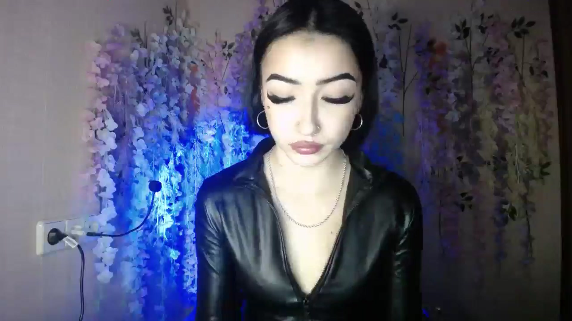 Gallery image thumbnail from Young_Evil's myfreecams stream on, 12/30/2025, 18:40 image 3 of 20