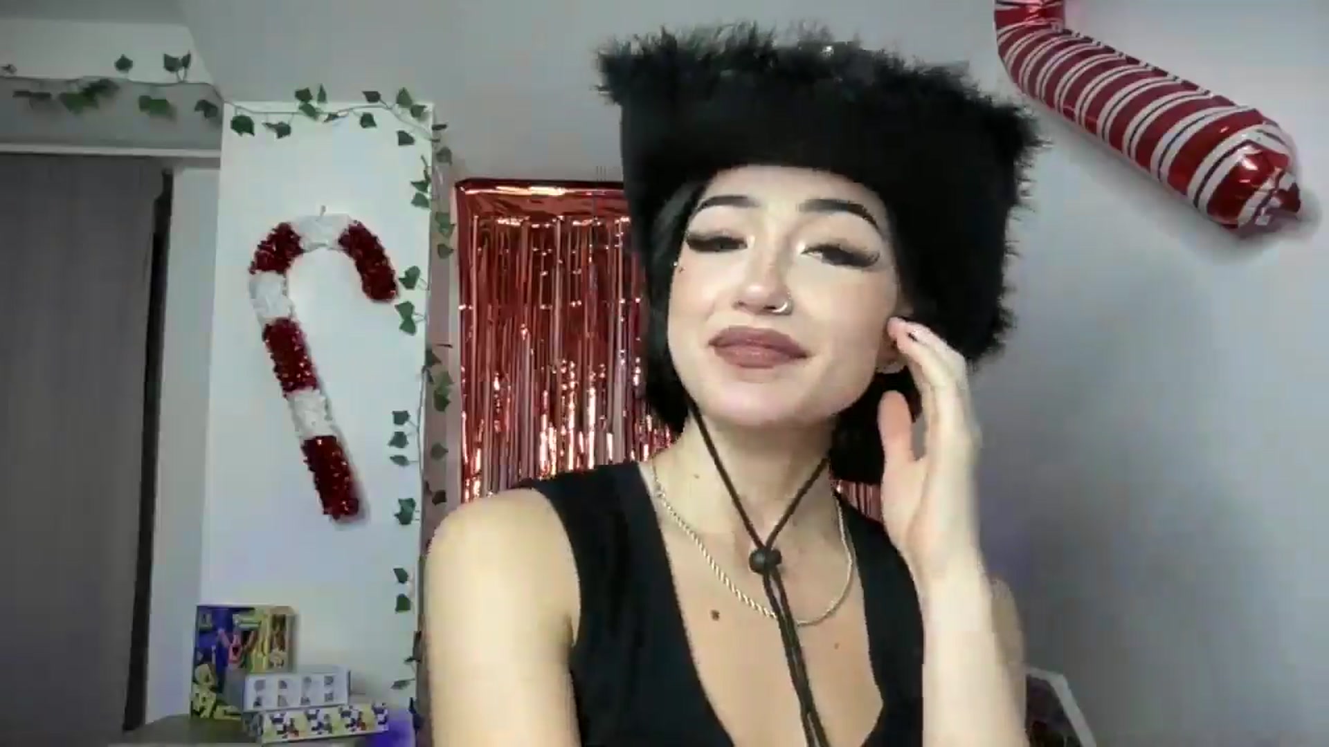 Gallery image thumbnail from Young_Evil's myfreecams stream on, 01/01/2026, 17:38 image 9 of 20