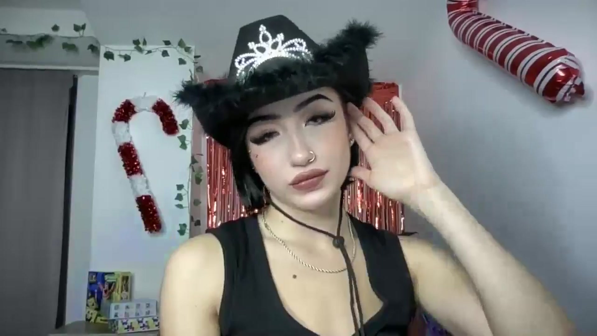 Gallery image thumbnail from Young_Evil's myfreecams stream on, 01/01/2026, 17:38 image 12 of 20