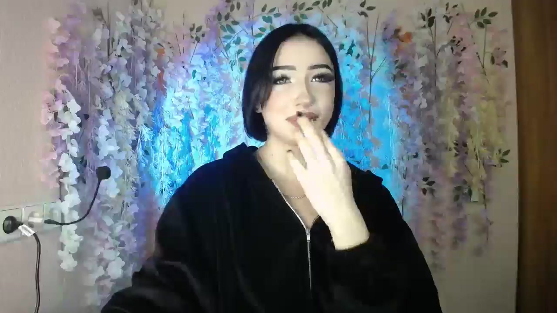 Gallery image thumbnail from Young_Evil's myfreecams stream on, 01/02/2026, 14:57 image 4 of 20