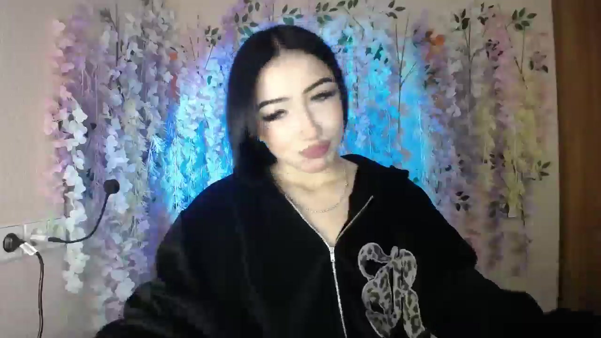 Gallery image thumbnail from Young_Evil's myfreecams stream on, 01/02/2026, 14:57 image 3 of 20