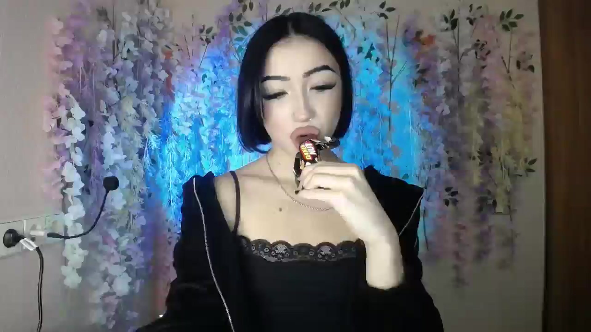 Gallery image thumbnail from Young_Evil's myfreecams stream on, 01/02/2026, 14:57 image 20 of 20