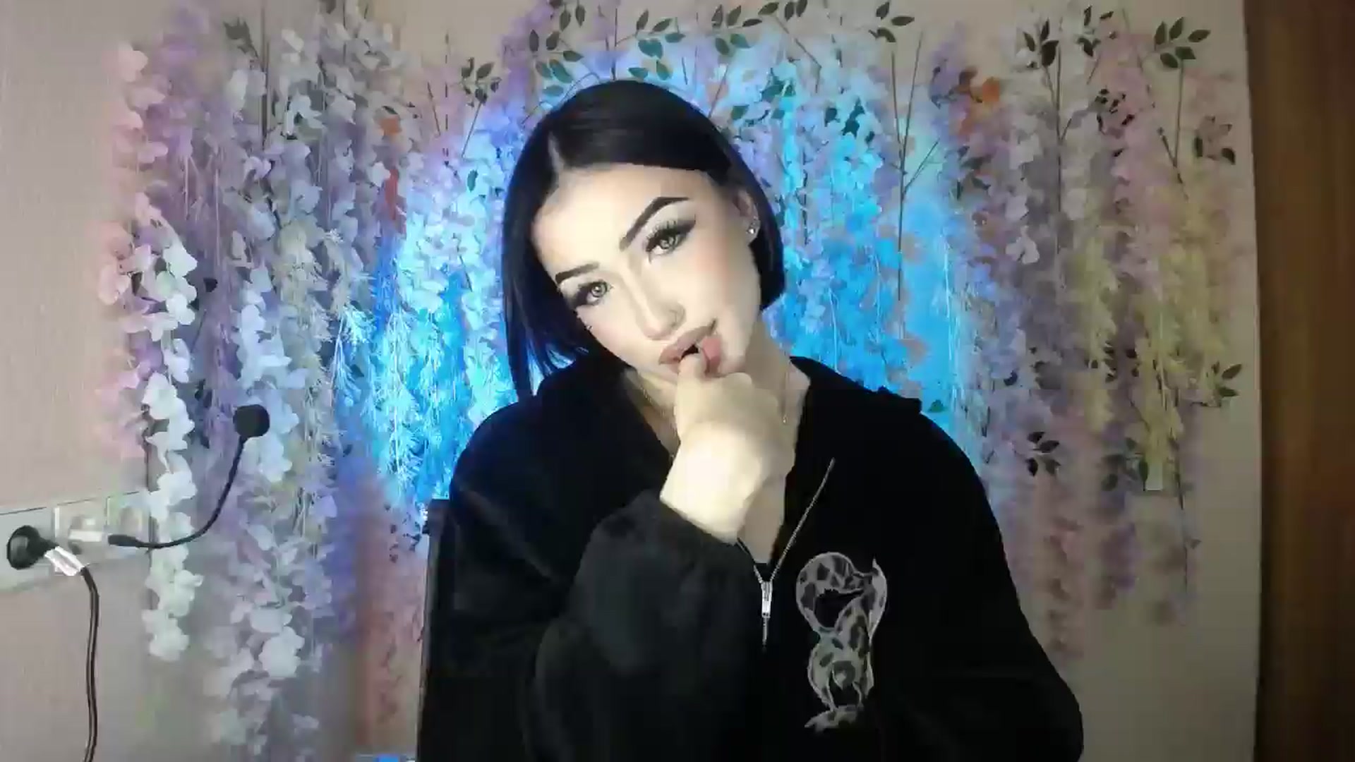 Gallery image thumbnail from Young_Evil's myfreecams stream on, 01/02/2026, 14:57 image 2 of 20
