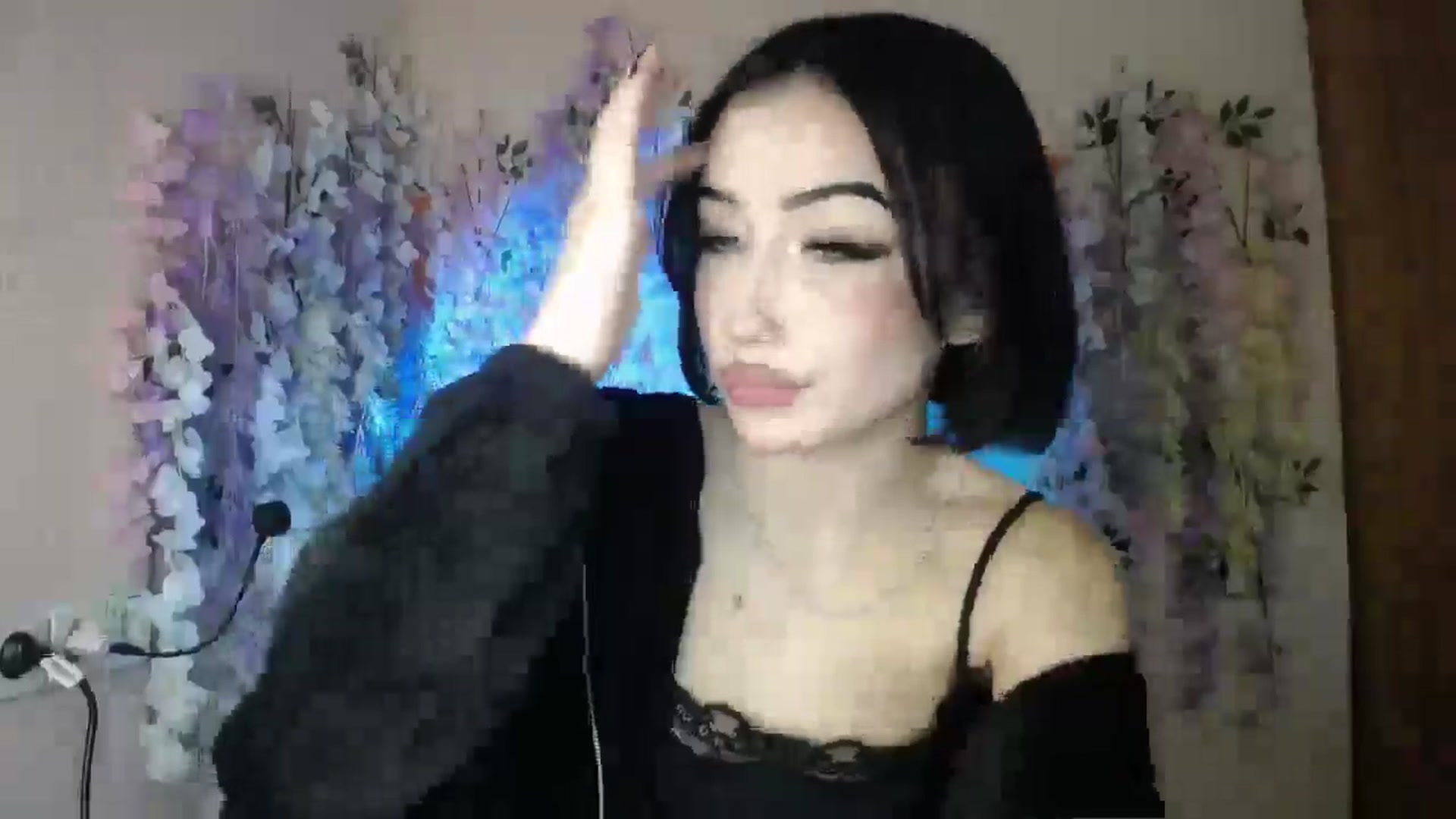 Gallery image thumbnail from Young_Evil's myfreecams stream on, 01/02/2026, 15:44 image 10 of 20
