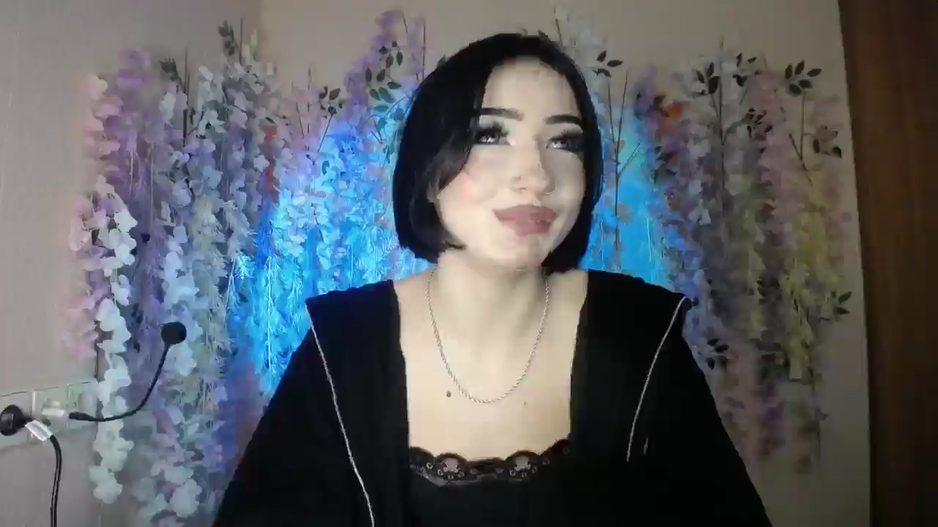 Gallery image thumbnail from Young_Evil's myfreecams stream on, 01/02/2026, 15:44 image 15 of 20
