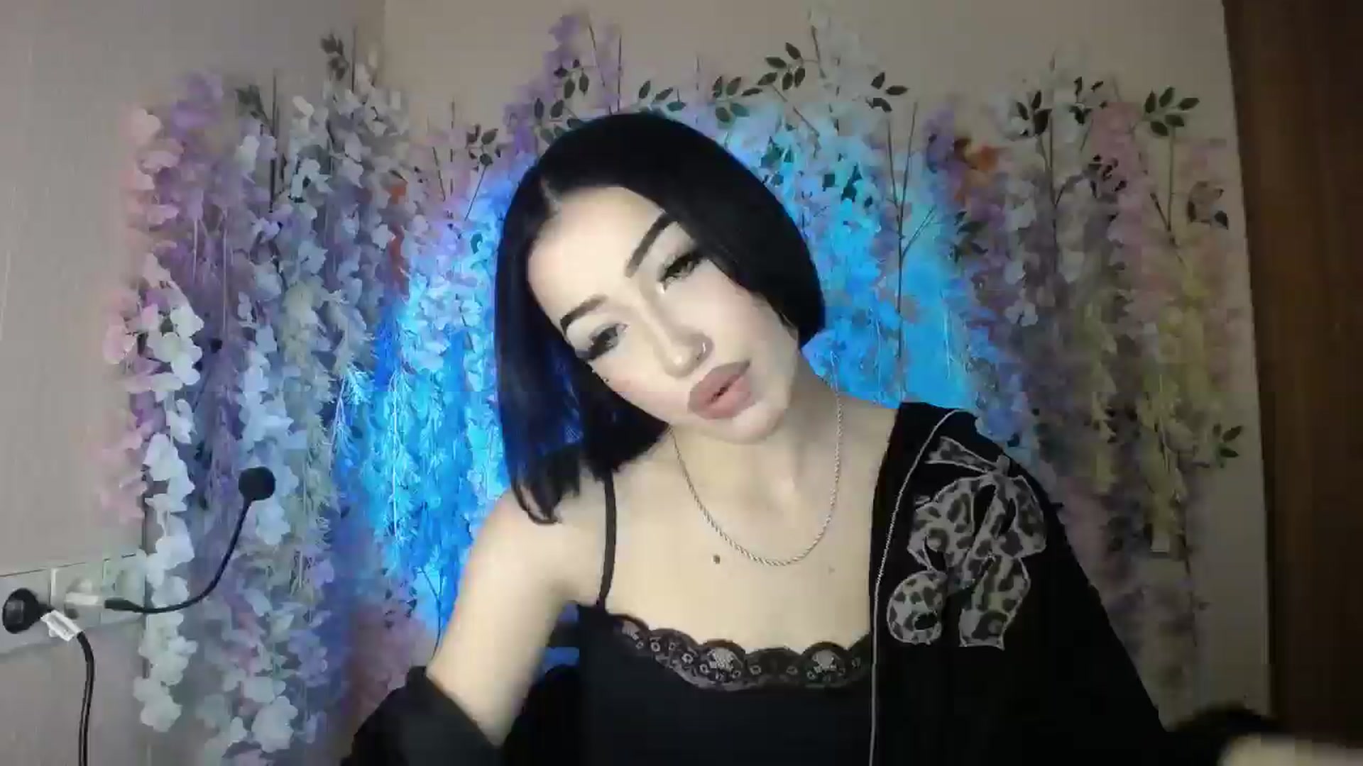 Gallery image thumbnail from Young_Evil's myfreecams stream on, 01/02/2026, 15:44 image 18 of 20
