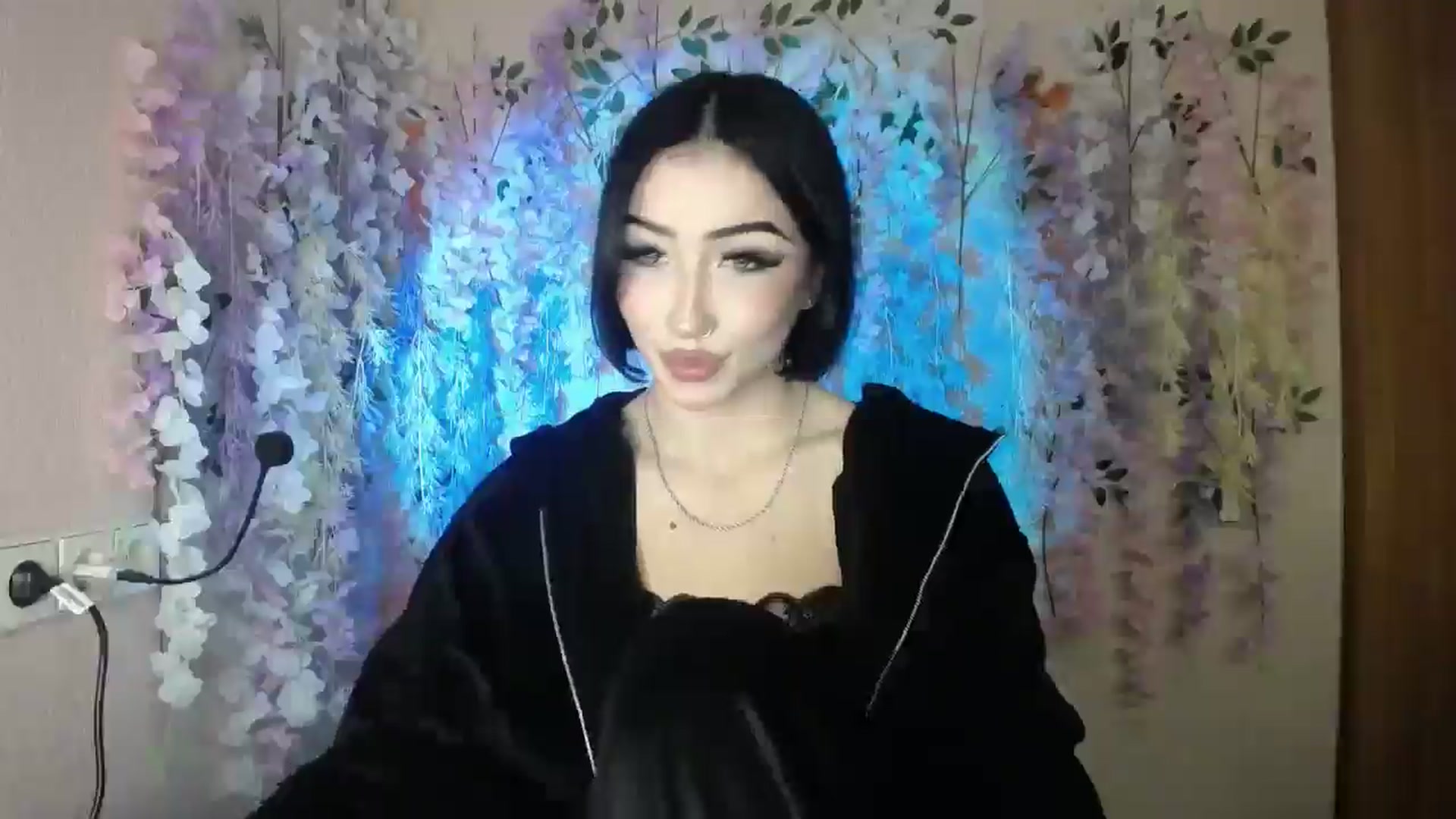 Gallery image thumbnail from Young_Evil's myfreecams stream on, 01/02/2026, 15:44 image 2 of 20