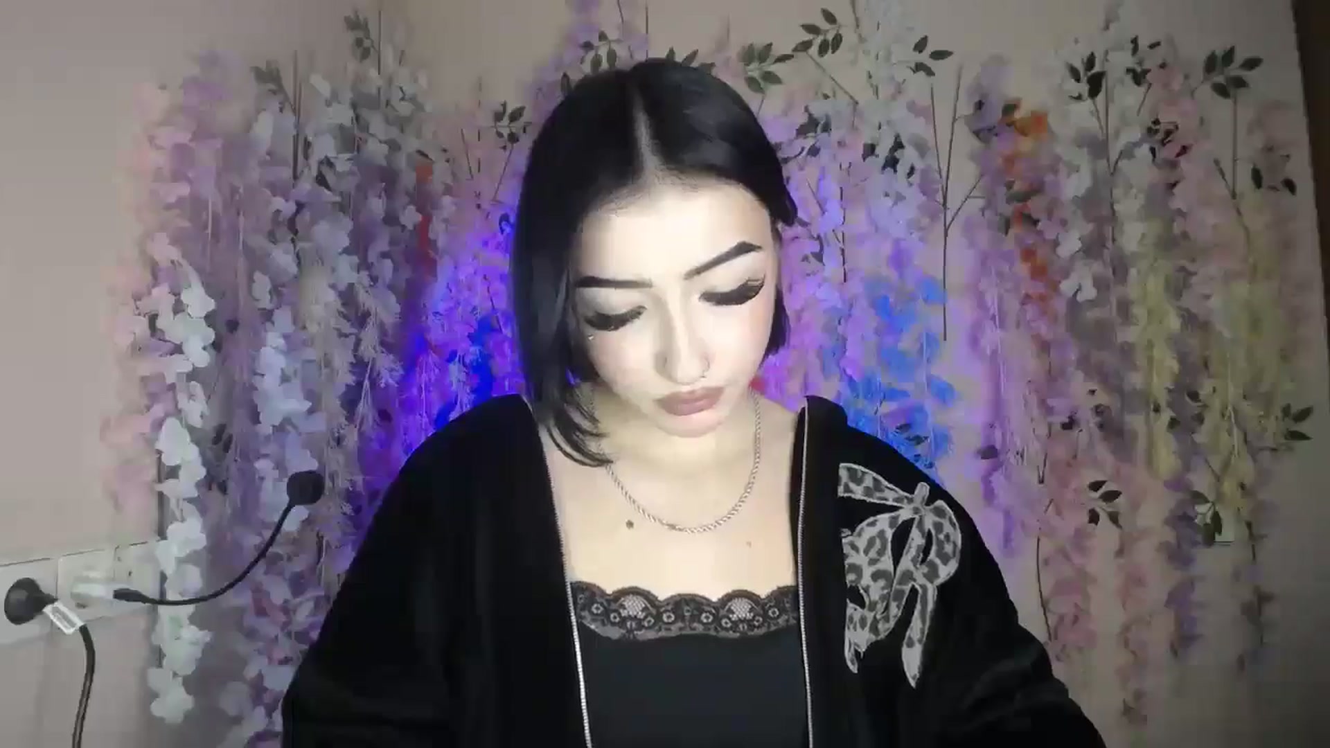 Gallery image thumbnail from Young_Evil's myfreecams stream on, 01/02/2026, 19:01 image 14 of 20