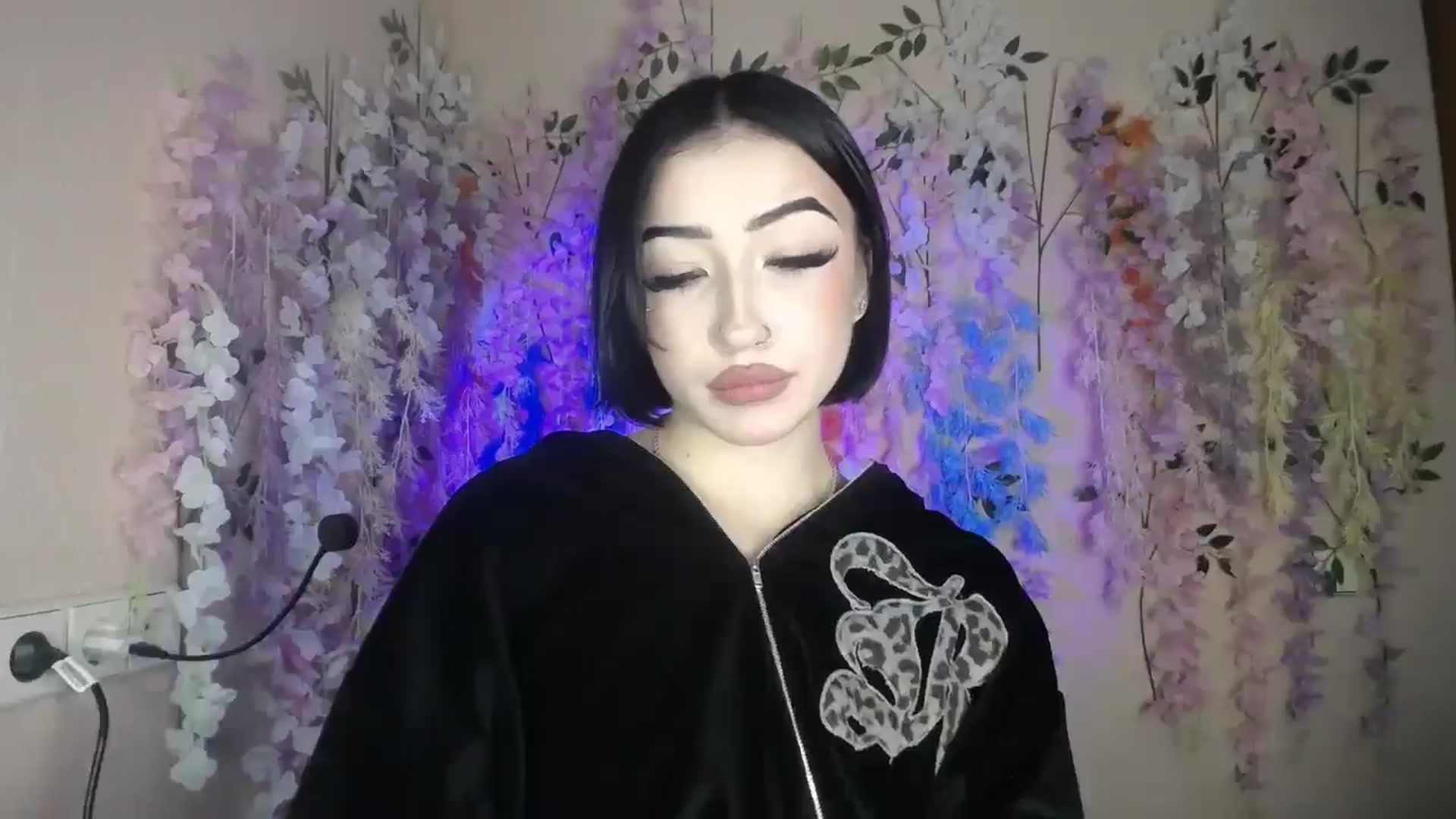Gallery image thumbnail from Young_Evil's myfreecams stream on, 01/02/2026, 19:01 image 6 of 20