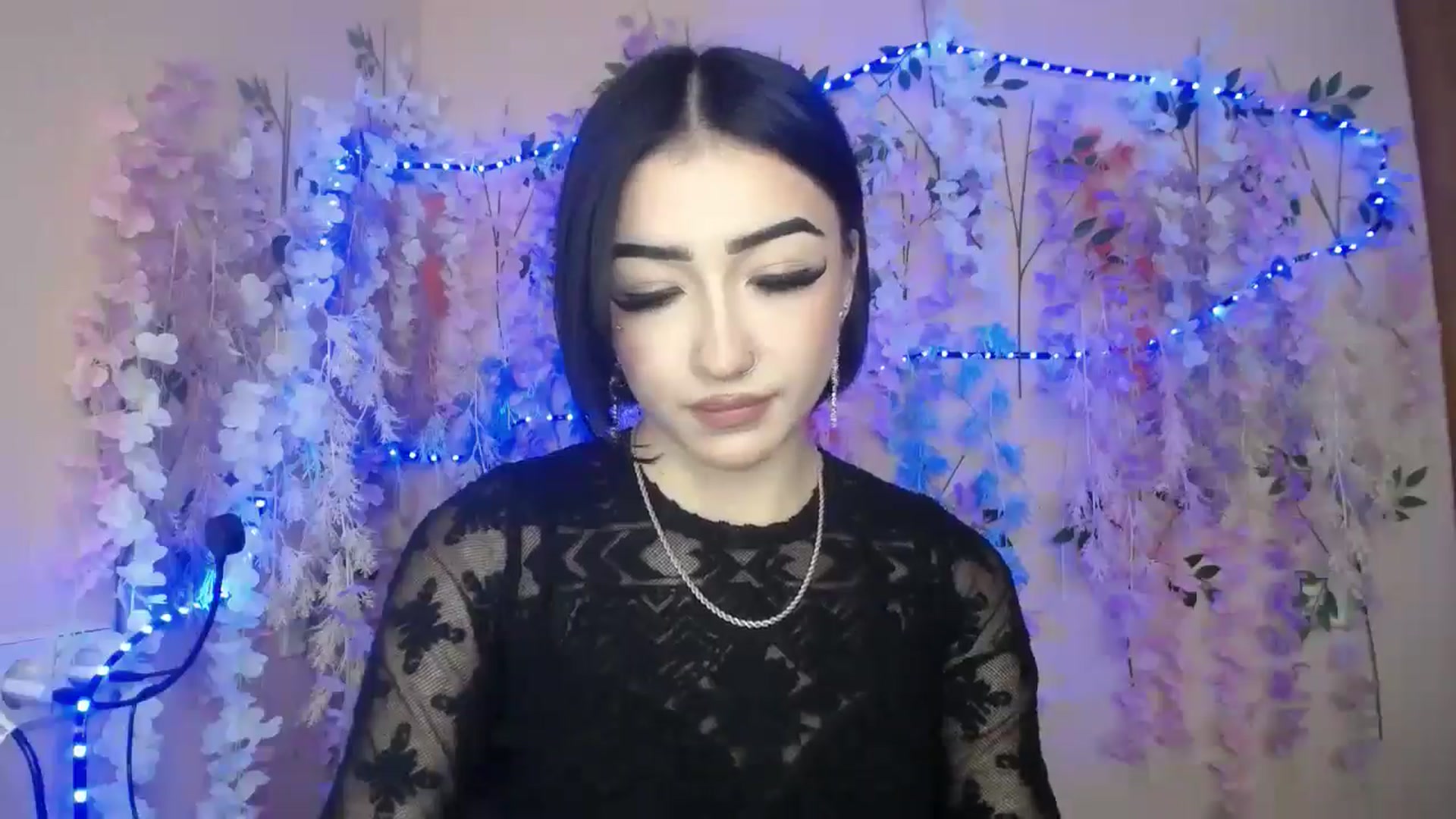 Gallery image thumbnail from Young_Evil's myfreecams stream on, 01/03/2026, 12:17 image 16 of 20