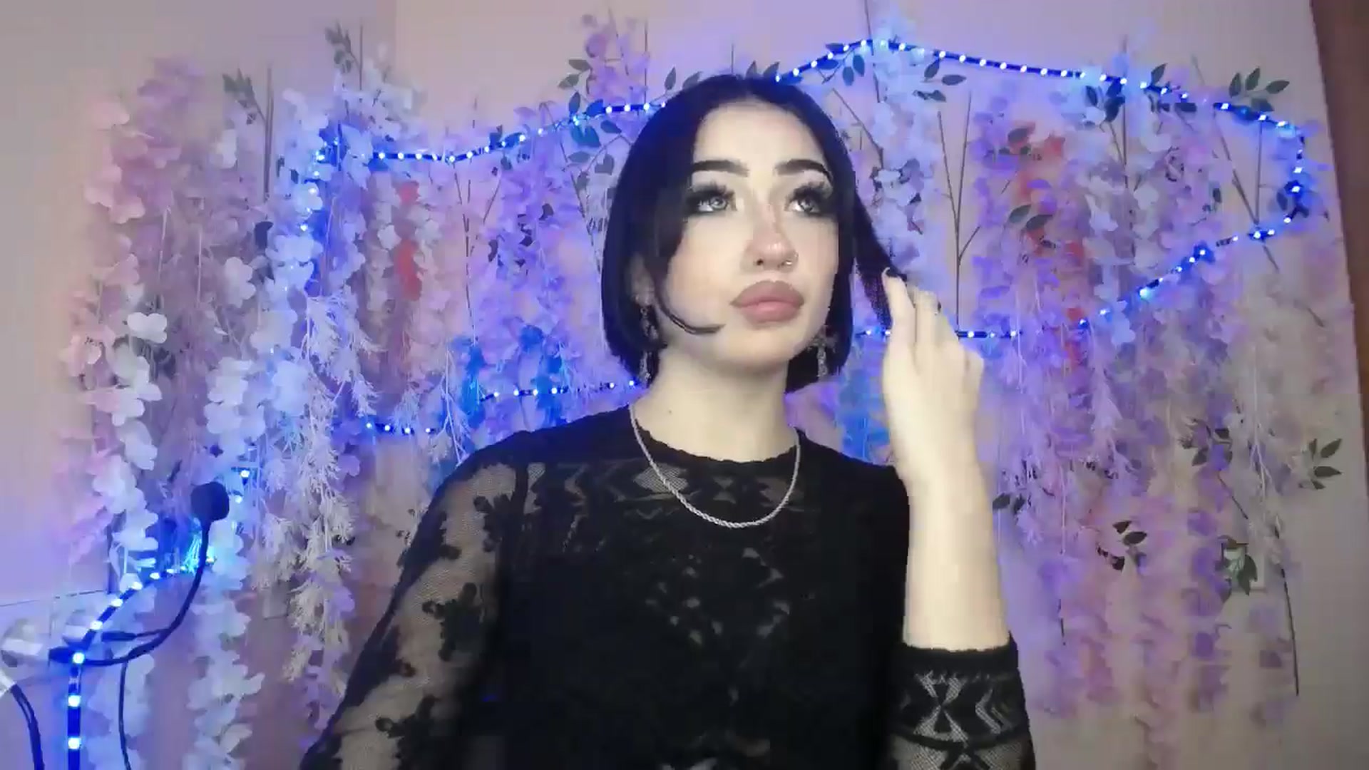 Gallery image thumbnail from Young_Evil's myfreecams stream on, 01/03/2026, 12:17 image 2 of 20