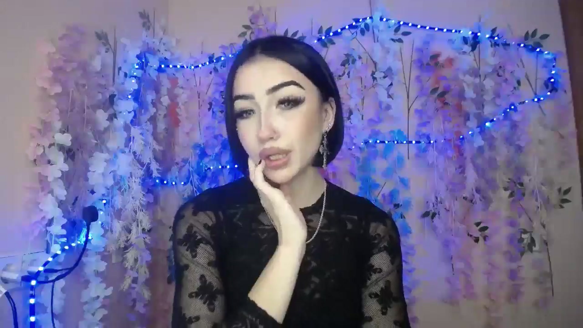 Gallery image thumbnail from Young_Evil's myfreecams stream on, 01/03/2026, 12:30 image 18 of 20