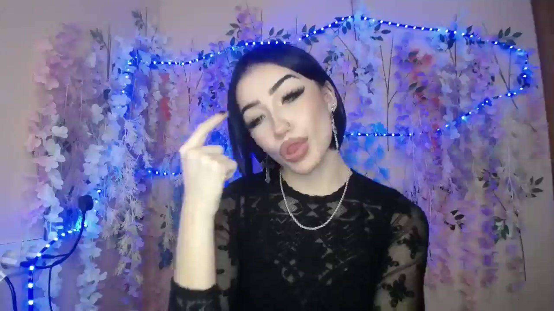 Gallery image thumbnail from Young_Evil's myfreecams stream on, 01/03/2026, 12:30 image 13 of 20