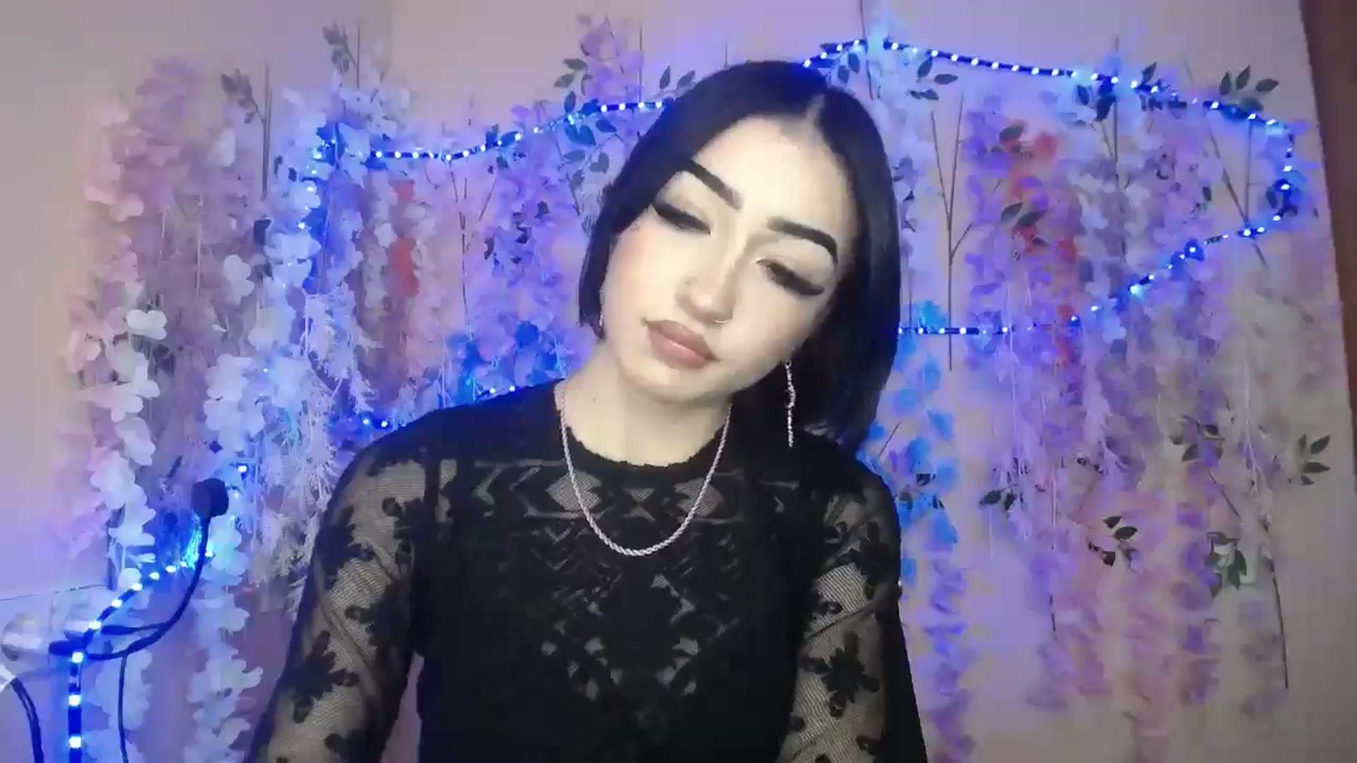 Gallery image thumbnail from Young_Evil's myfreecams stream on, 01/03/2026, 12:30 image 4 of 20