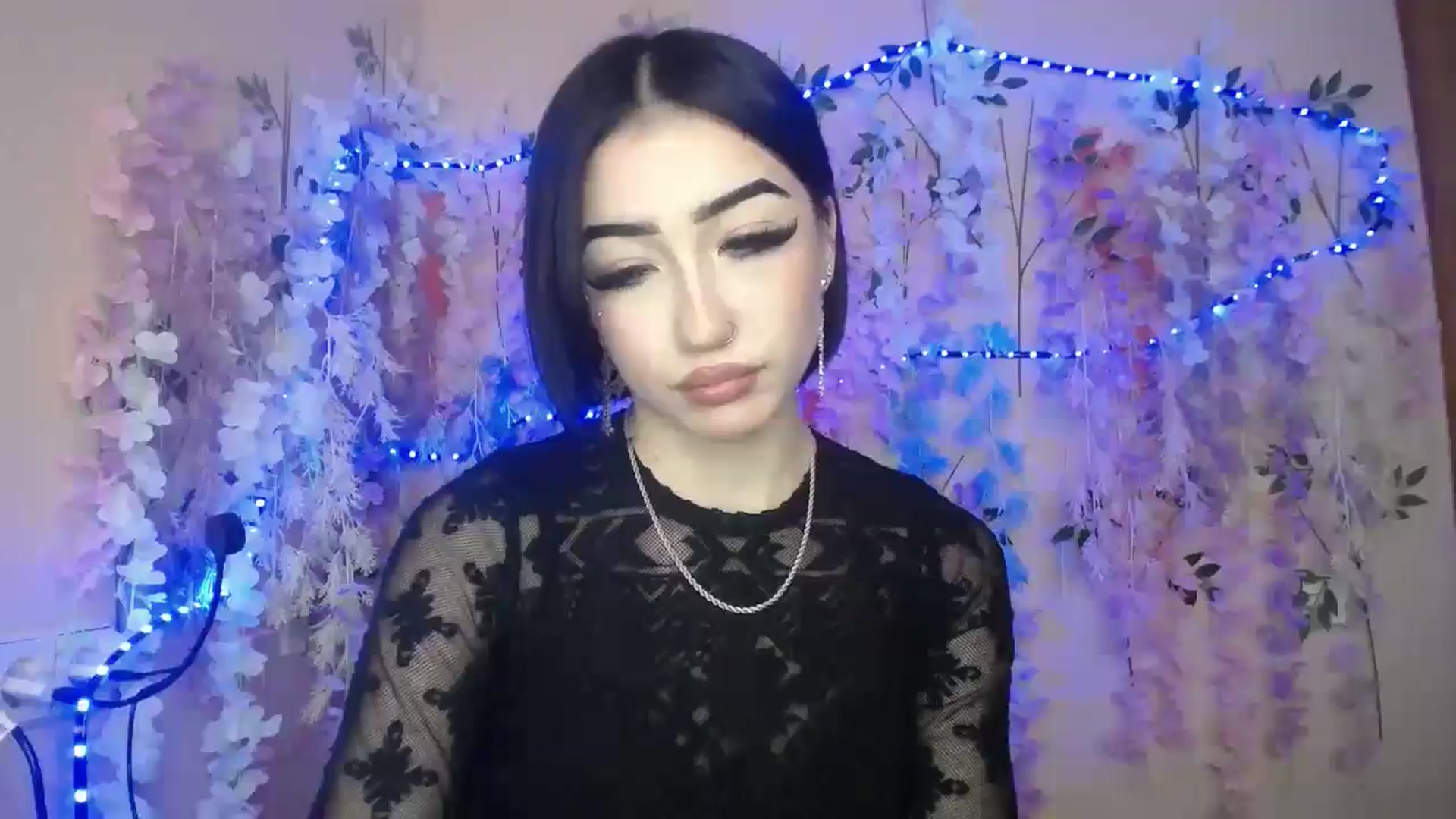 Gallery image thumbnail from Young_Evil's myfreecams stream on, 01/03/2026, 12:30 image 3 of 20