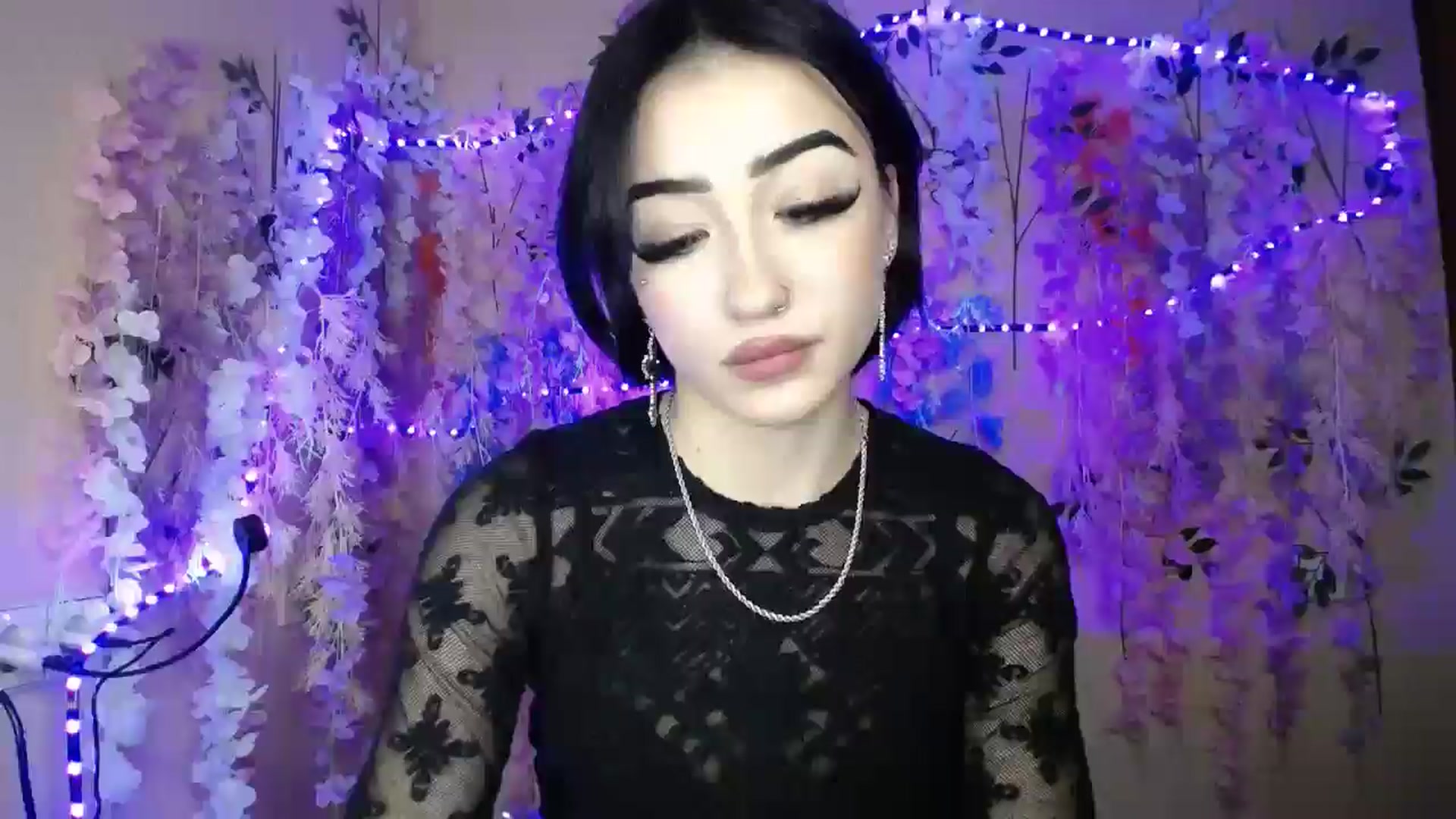 Gallery image thumbnail from Young_Evil's myfreecams stream on, 01/03/2026, 16:17 image 8 of 20