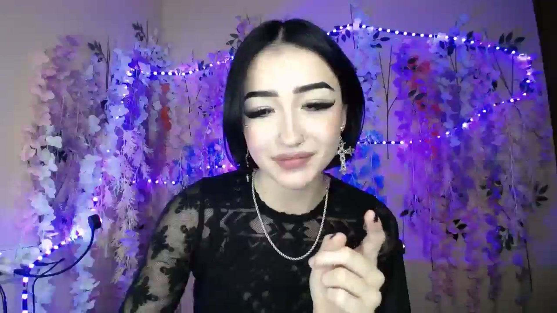 Gallery image thumbnail from Young_Evil's myfreecams stream on, 01/03/2026, 16:17 image 15 of 20