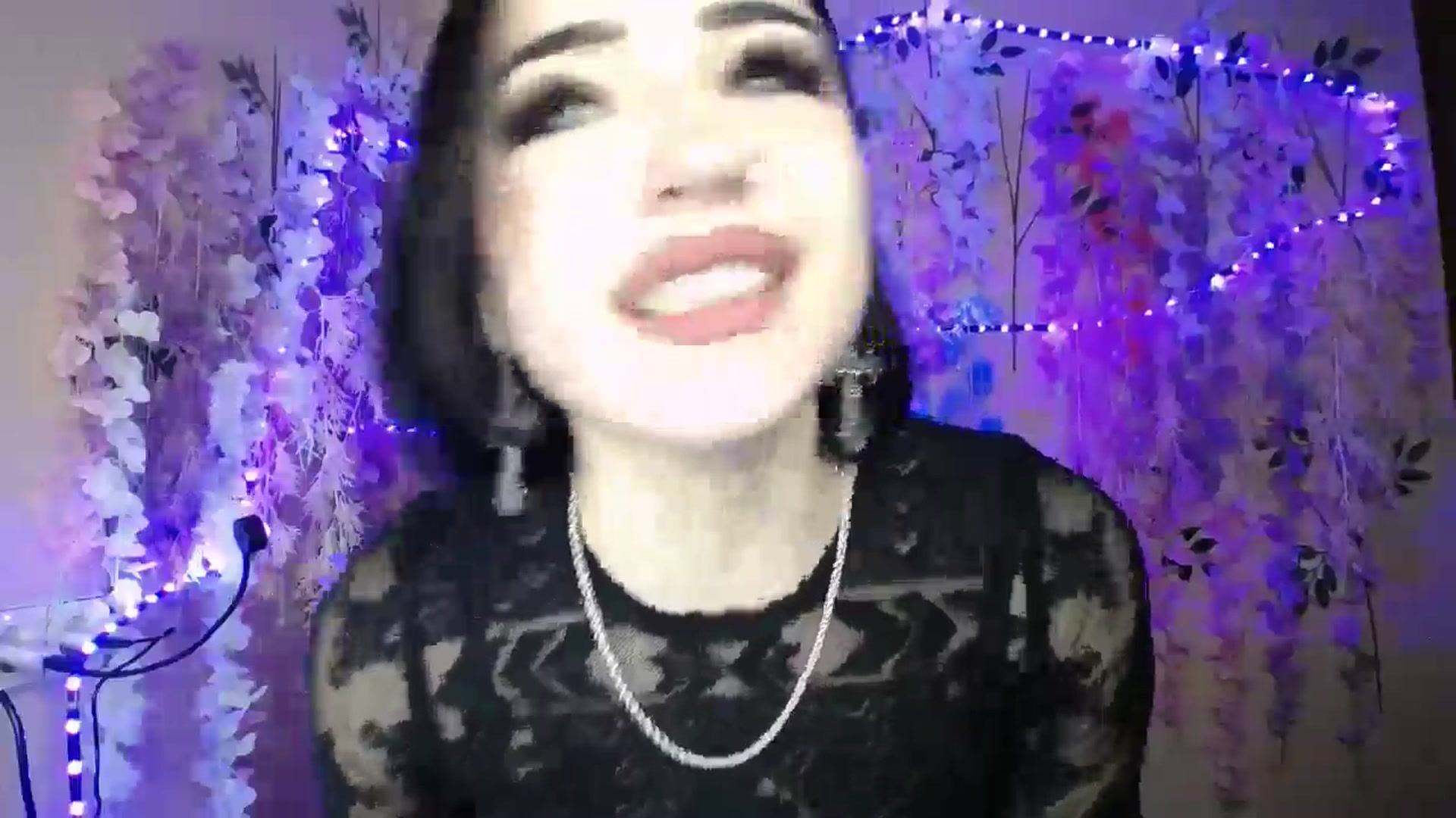 Gallery image thumbnail from Young_Evil's myfreecams stream on, 01/03/2026, 16:17 image 5 of 20