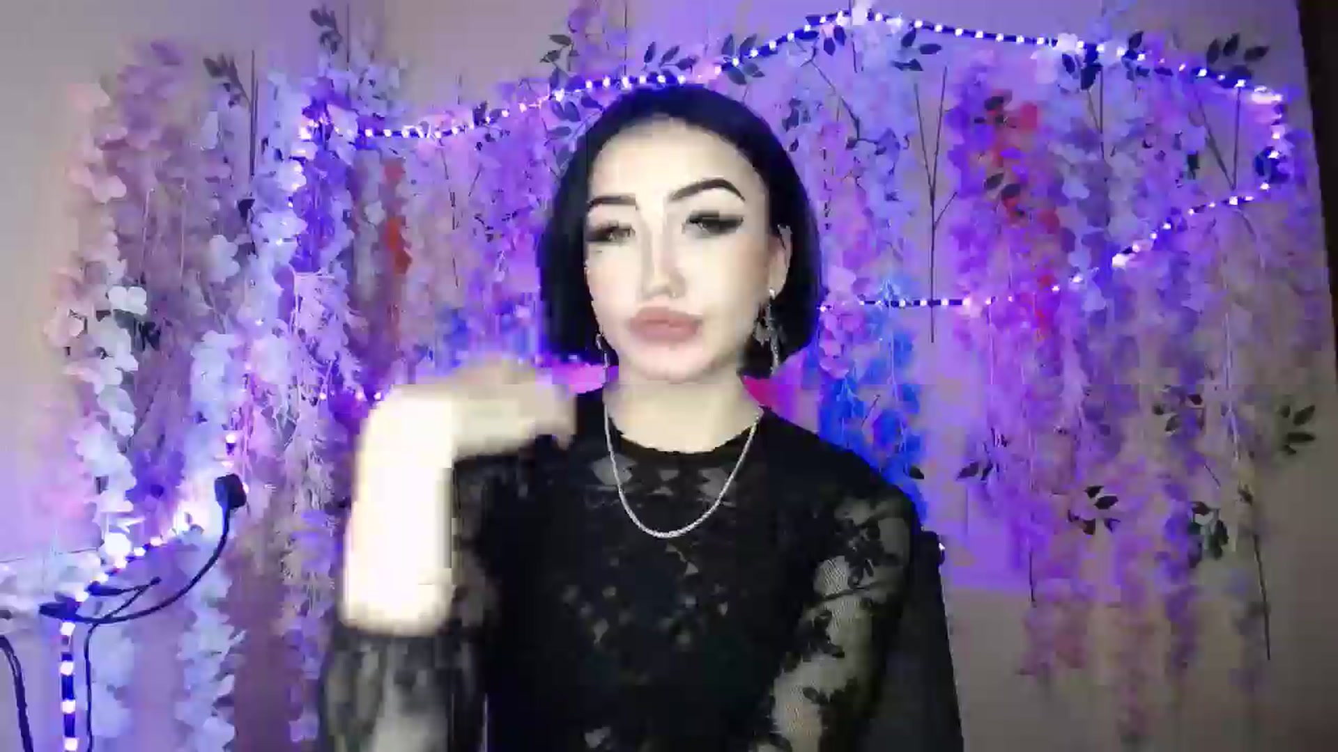 Gallery image thumbnail from Young_Evil's myfreecams stream on, 01/03/2026, 16:17 image 10 of 20