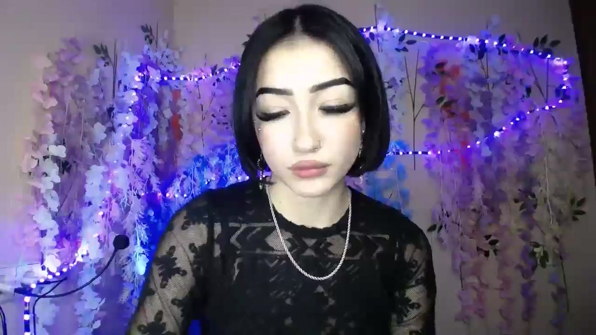 Gallery image thumbnail from Young_Evil's myfreecams stream on, 01/03/2026, 17:14 image 4 of 20