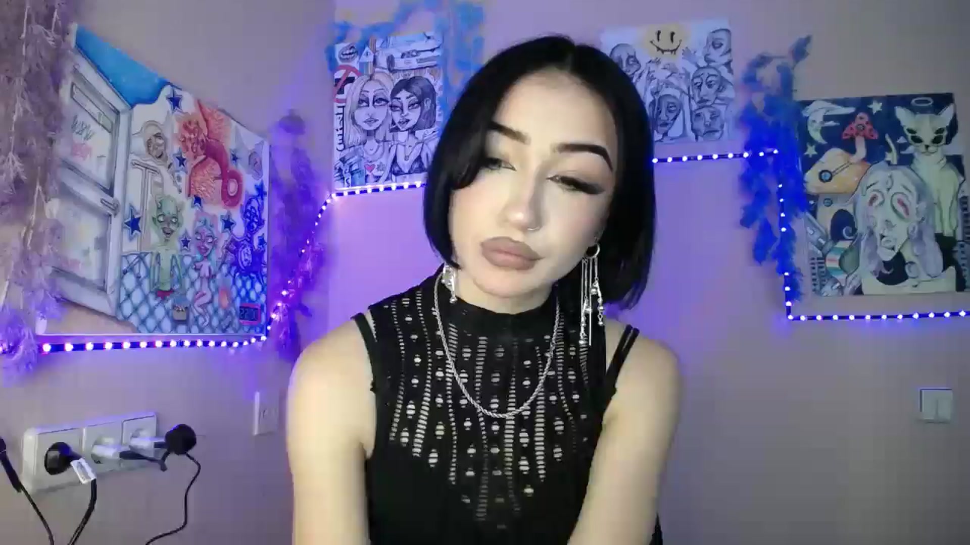 Gallery image thumbnail from Young_Evil's myfreecams stream on, 01/05/2026, 14:05 image 1 of 20