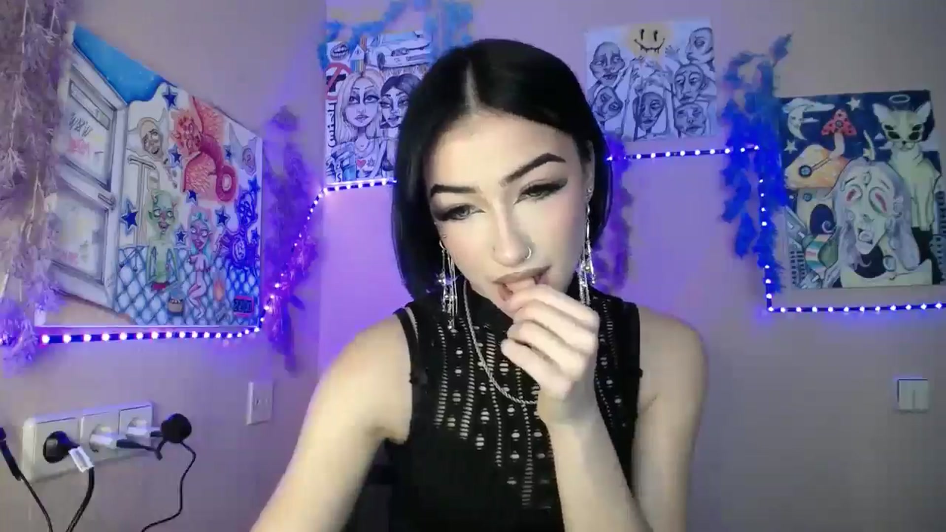 Gallery image thumbnail from Young_Evil's myfreecams stream on, 01/05/2026, 14:05 image 2 of 20
