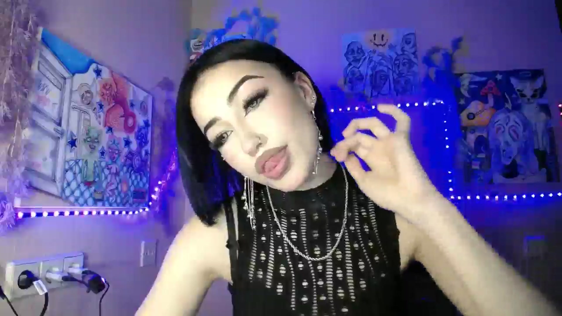 Gallery image thumbnail from Young_Evil's myfreecams stream on, 01/05/2026, 16:03 image 15 of 20