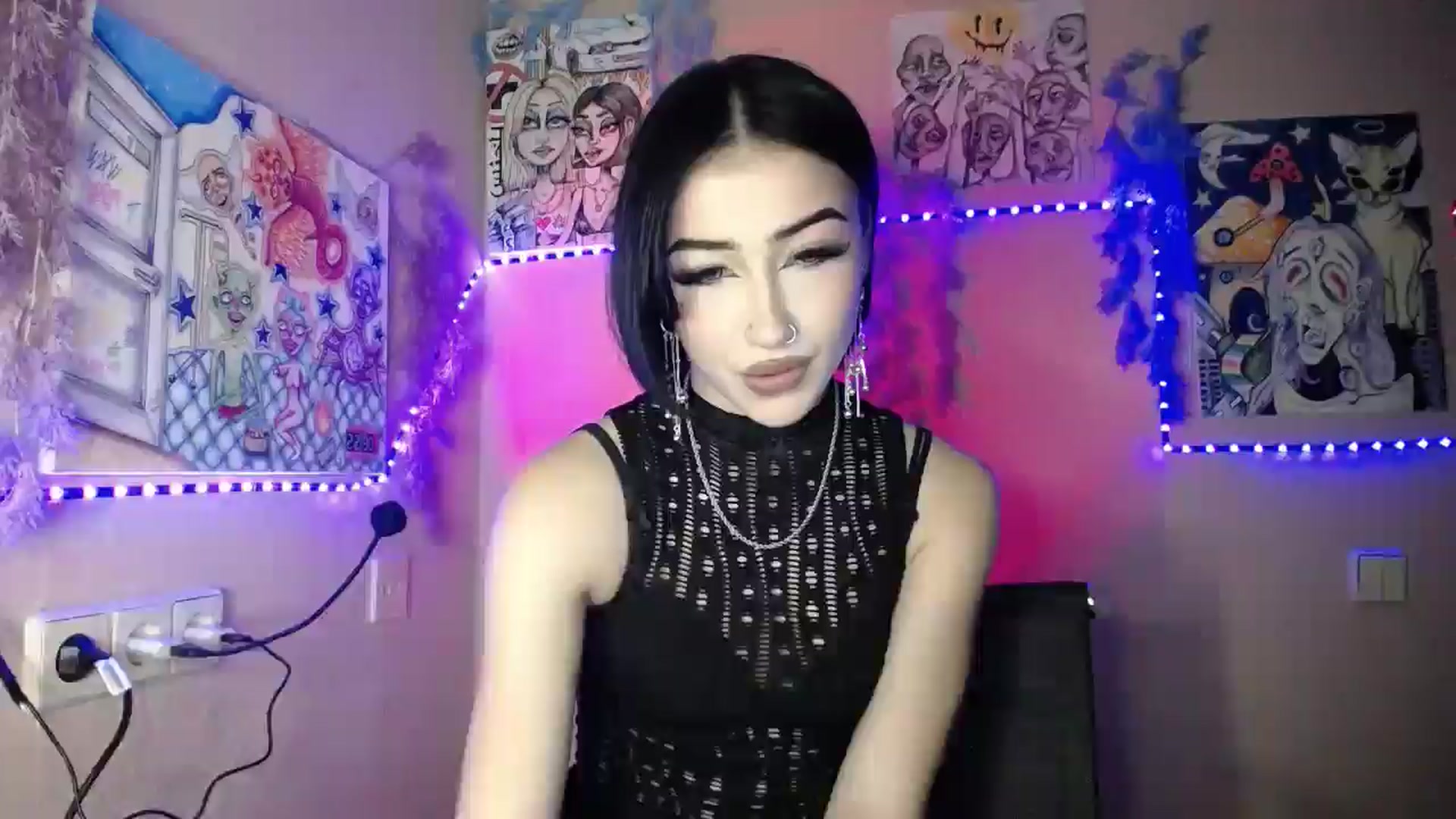 Gallery image thumbnail from Young_Evil's myfreecams stream on, 01/05/2026, 18:01 image 1 of 20