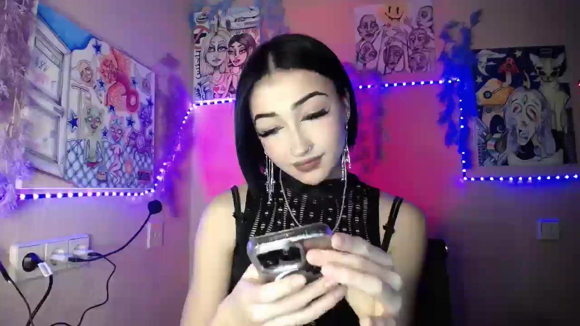 Gallery image thumbnail from Young_Evil's myfreecams stream on, 01/05/2026, 18:01 image 4 of 20