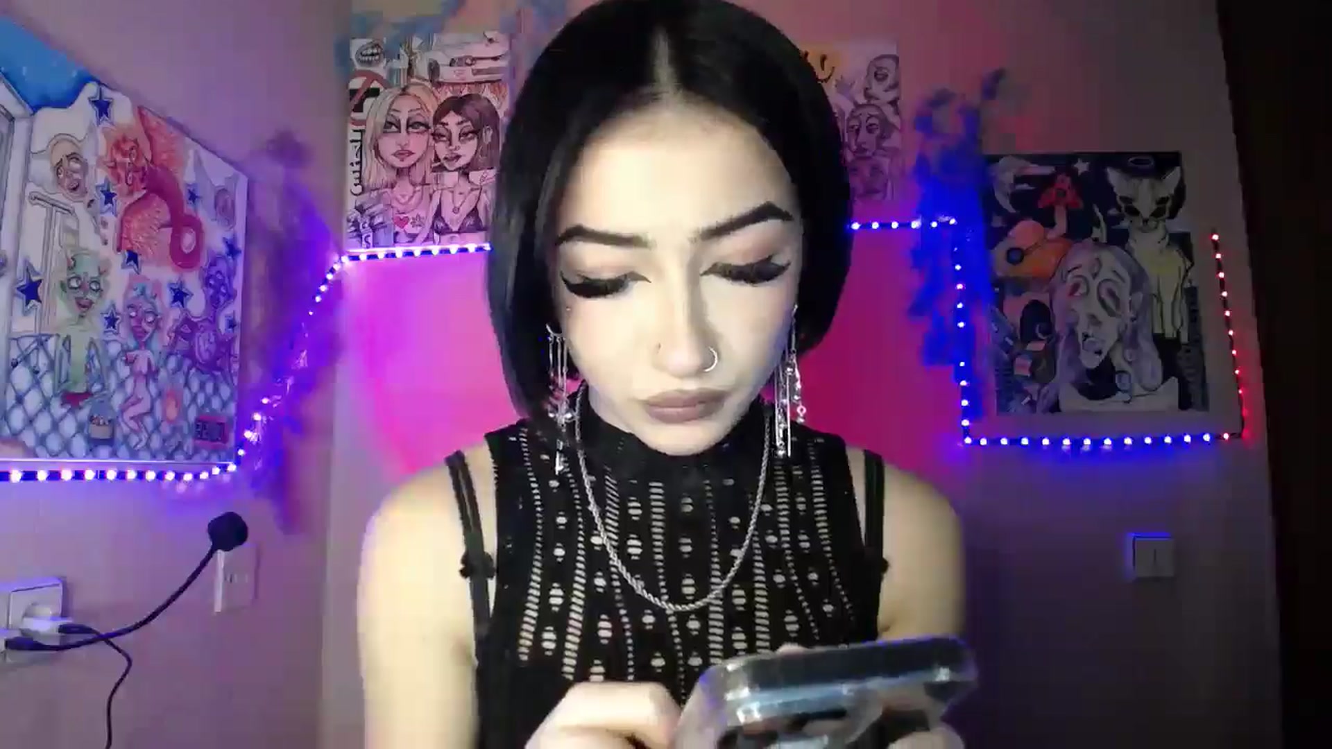 Gallery image thumbnail from Young_Evil's myfreecams stream on, 01/05/2026, 18:01 image 16 of 20
