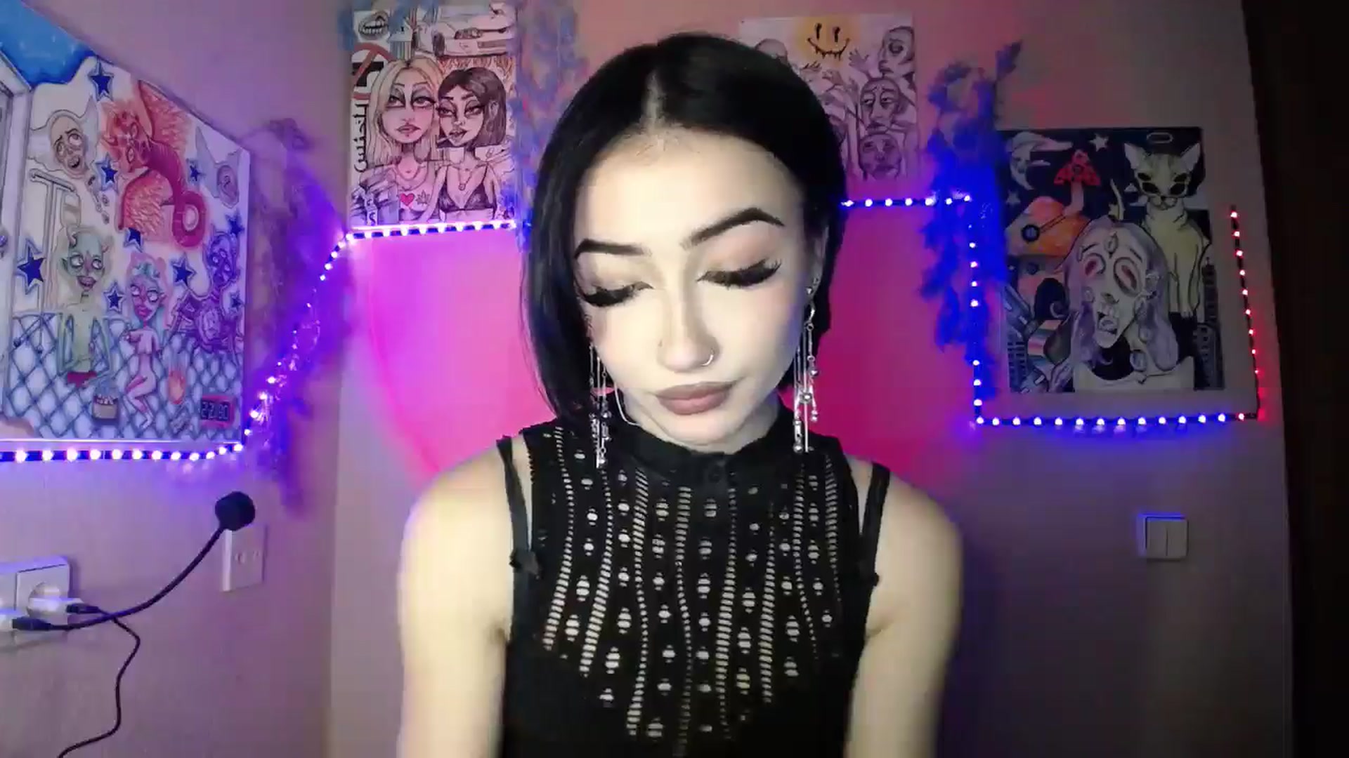 Gallery image thumbnail from Young_Evil's myfreecams stream on, 01/05/2026, 19:15 image 2 of 20