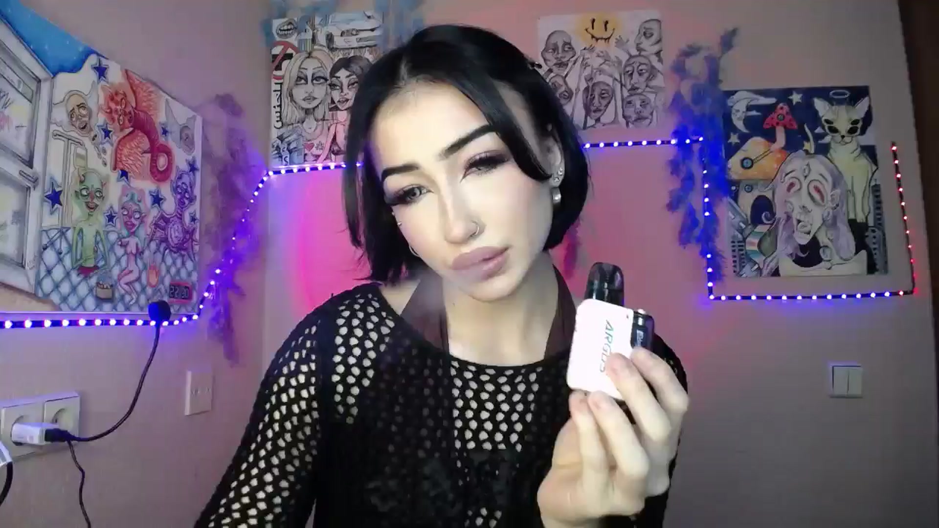 Gallery image thumbnail from Young_Evil's myfreecams stream on, 01/06/2026, 14:34 image 1 of 20