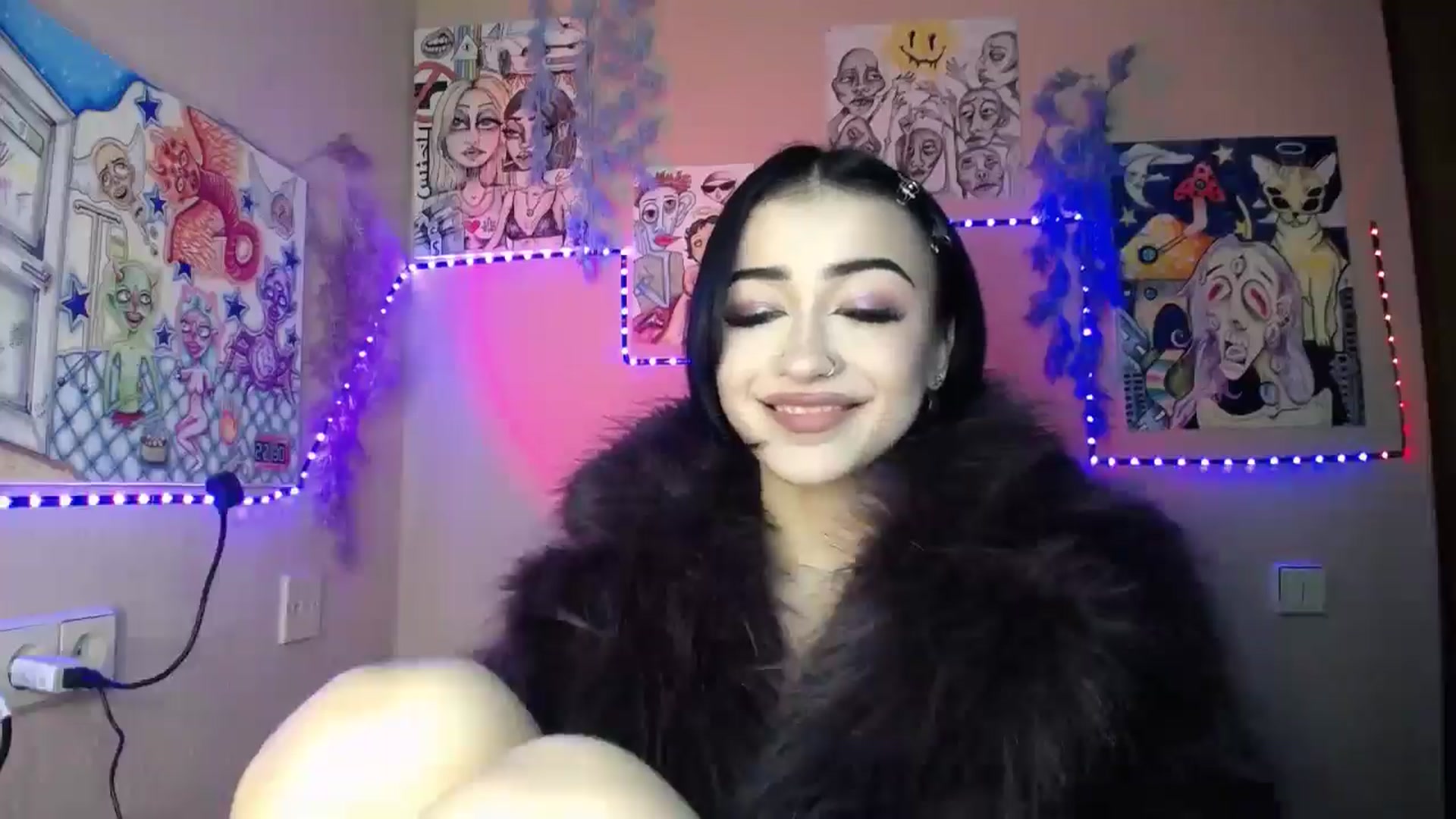 Gallery image thumbnail from Young_Evil's myfreecams stream on, 01/06/2026, 16:19 image 17 of 20