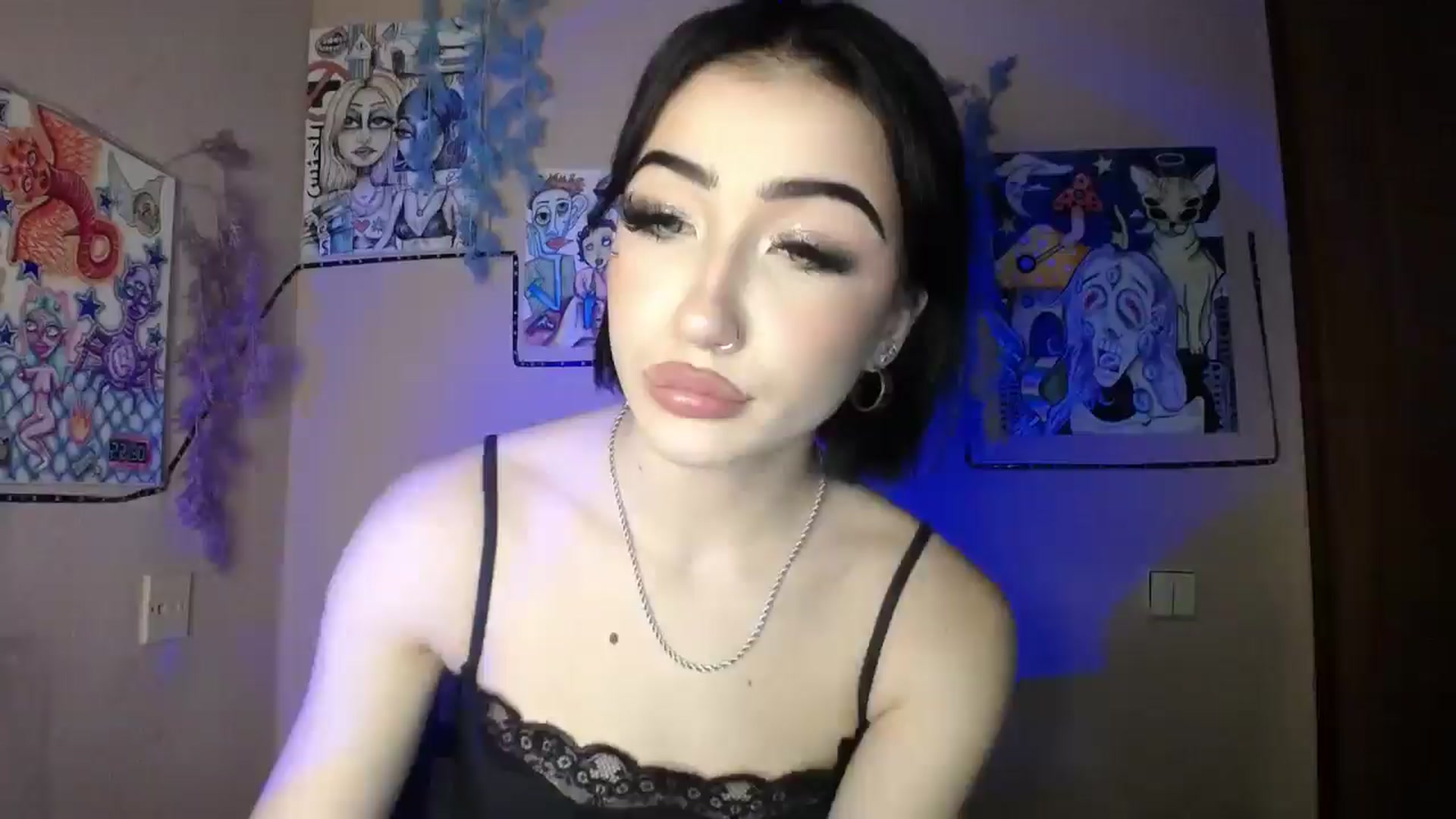 Gallery image thumbnail from Young_Evil's myfreecams stream on, 01/07/2026, 17:44 image 3 of 20