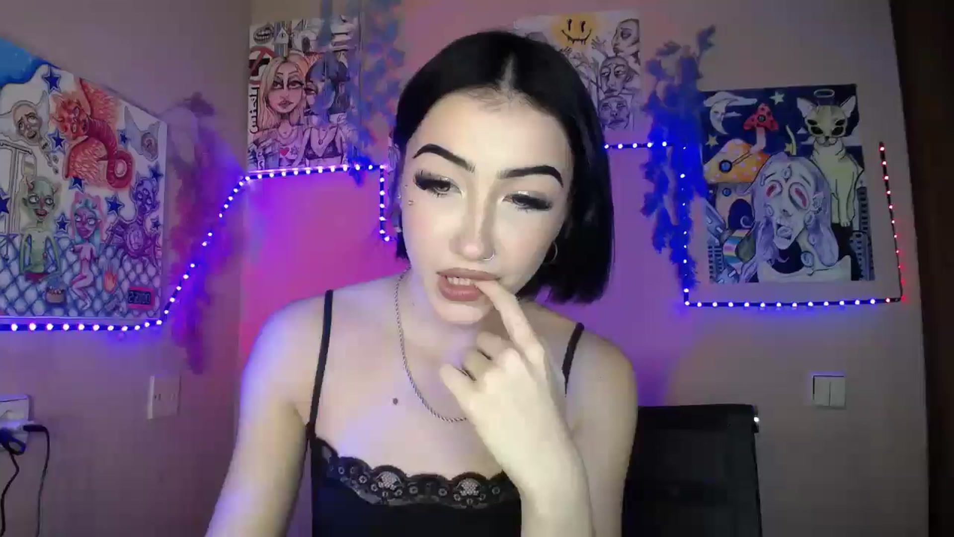 Gallery image thumbnail from Young_Evil's myfreecams stream on, 01/07/2026, 17:44 image 13 of 20