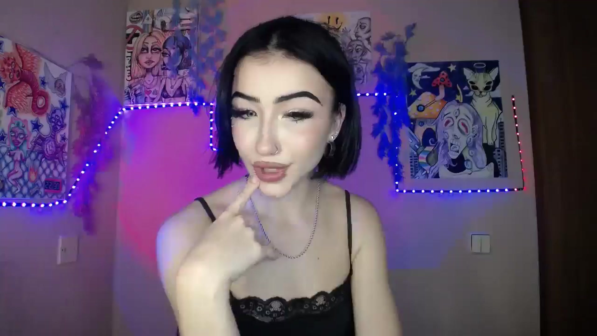 Gallery image thumbnail from Young_Evil's myfreecams stream on, 01/07/2026, 17:44 image 5 of 20