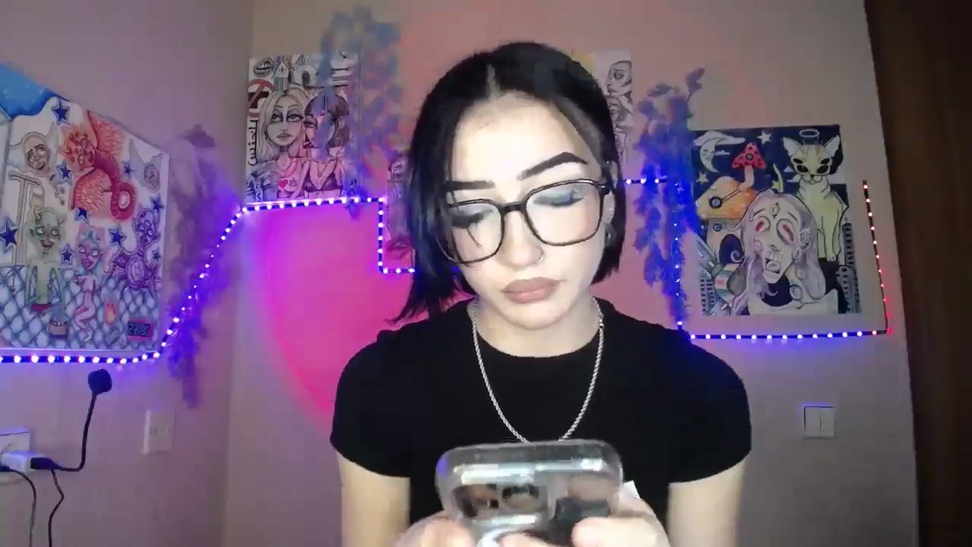 Gallery image thumbnail from Young_Evil's myfreecams stream on, 01/08/2026, 13:37 image 19 of 20