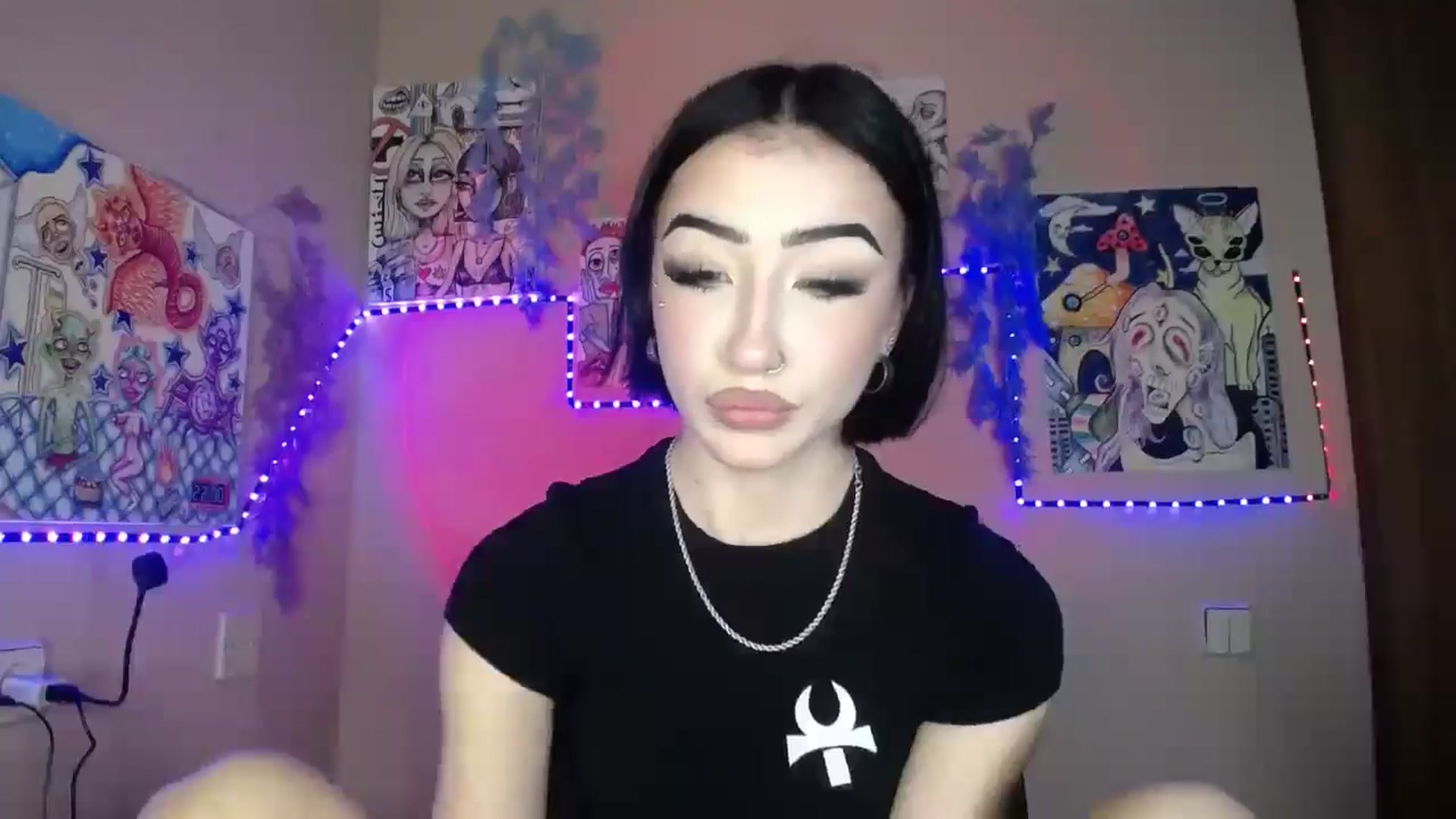 Gallery image thumbnail from Young_Evil's myfreecams stream on, 01/08/2026, 13:37 image 7 of 20