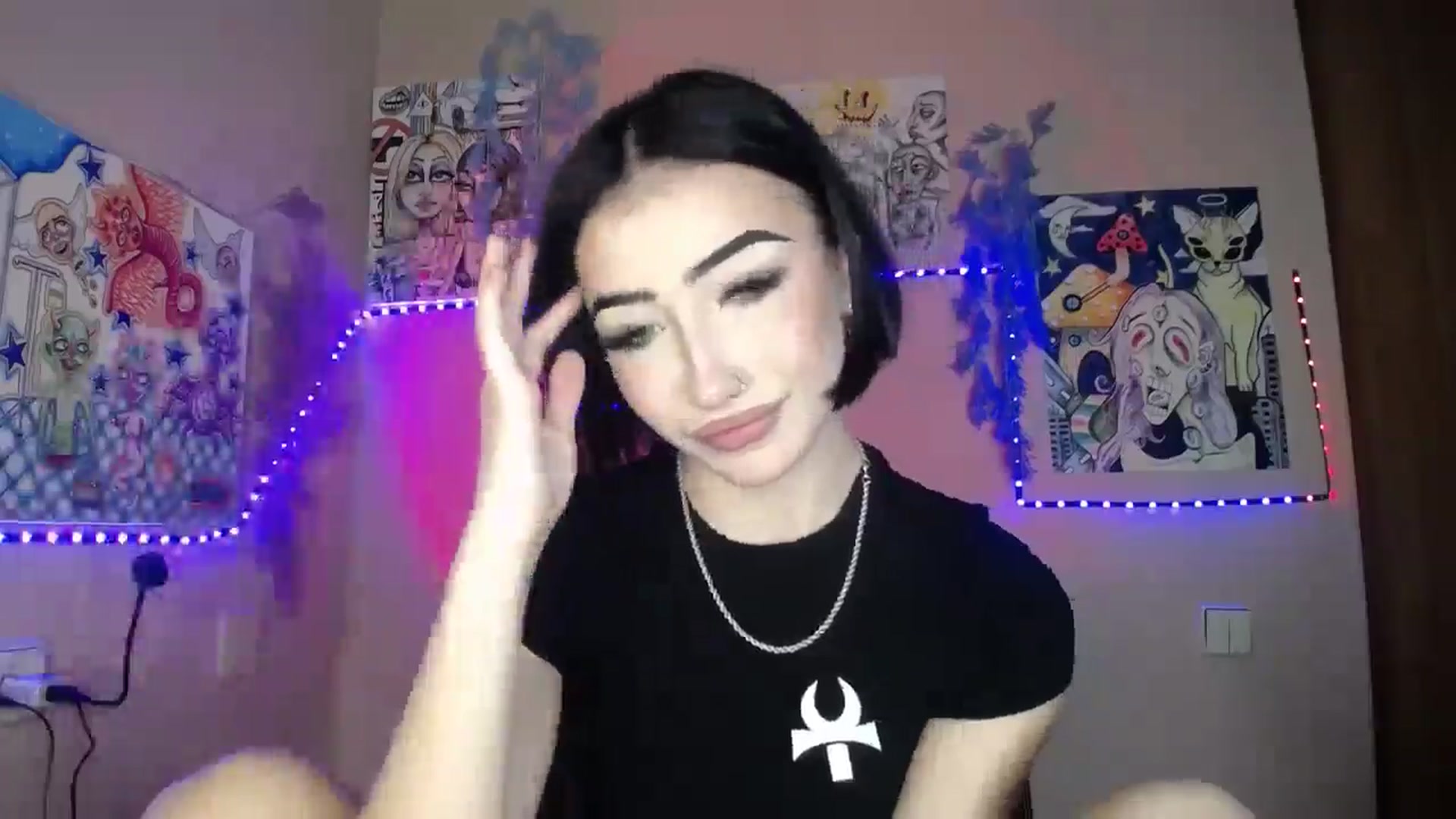 Gallery image thumbnail from Young_Evil's myfreecams stream on, 01/08/2026, 13:37 image 5 of 20