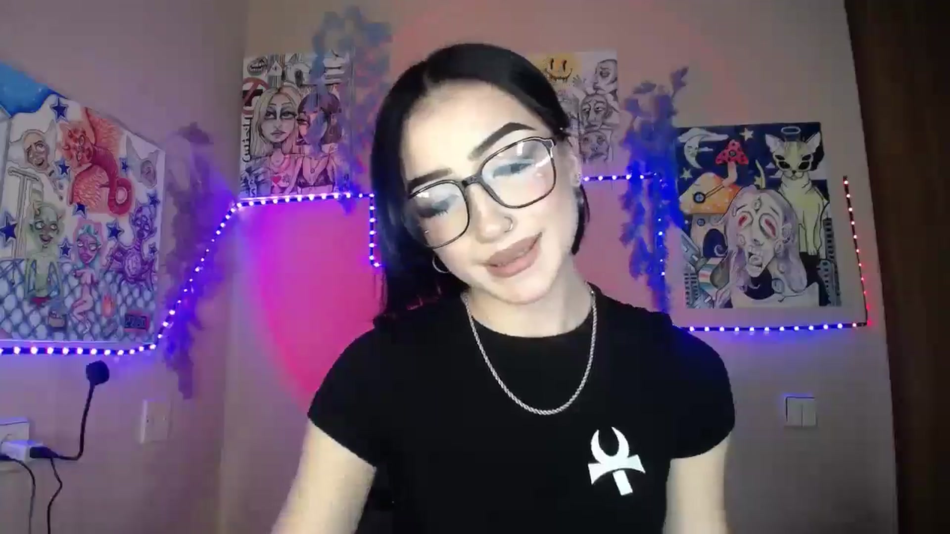 Gallery image thumbnail from Young_Evil's myfreecams stream on, 01/08/2026, 13:37 image 14 of 20