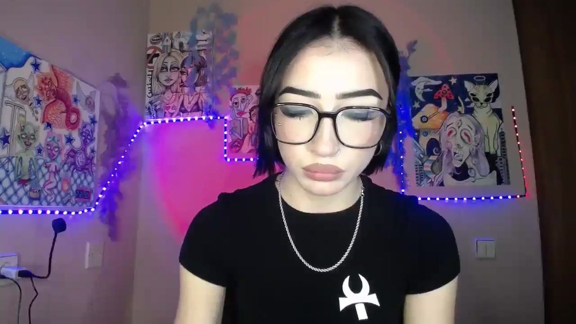 Gallery image thumbnail from Young_Evil's myfreecams stream on, 01/08/2026, 13:37 image 20 of 20
