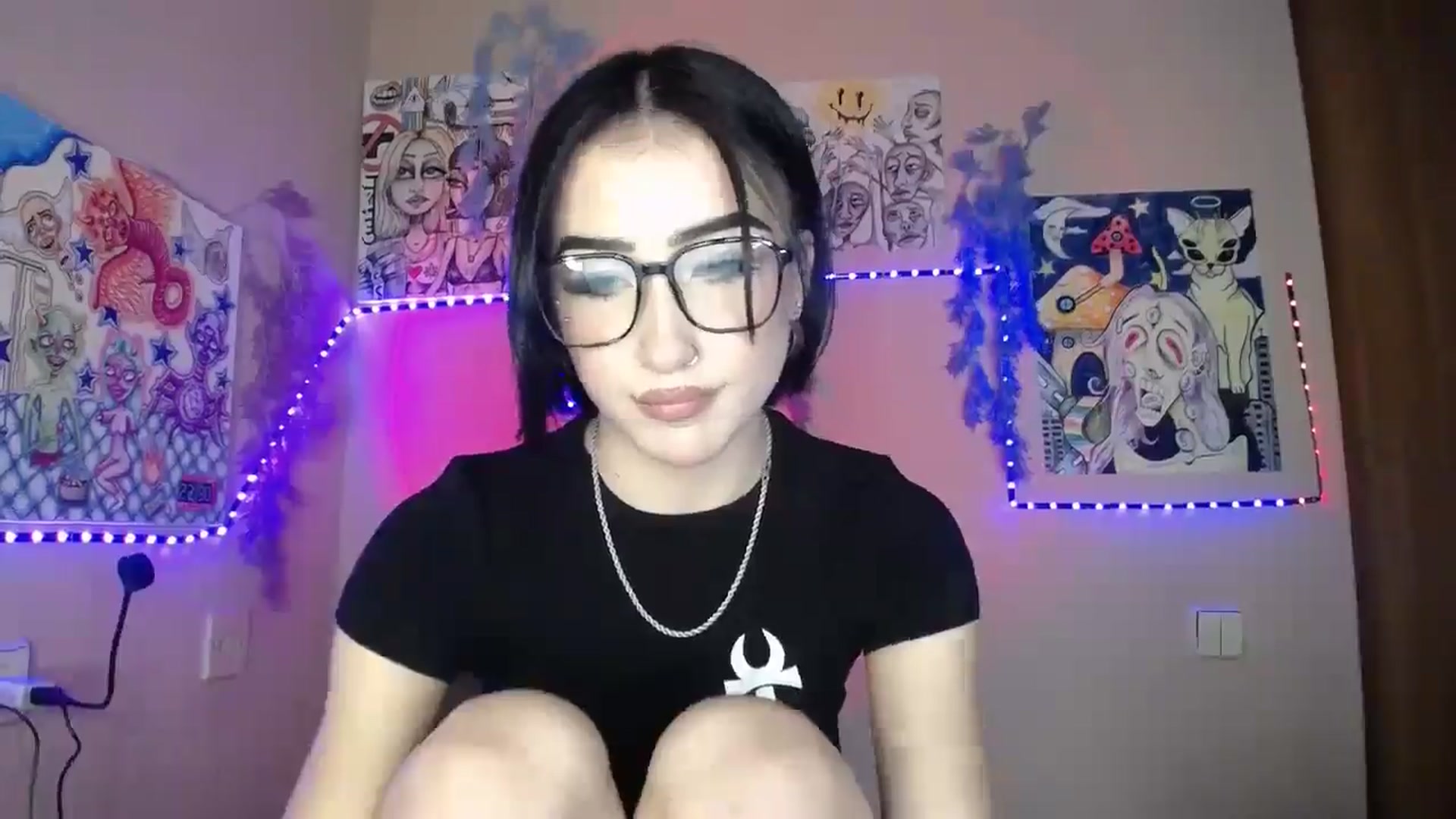Gallery image thumbnail from Young_Evil's myfreecams stream on, 01/08/2026, 14:39 image 9 of 20